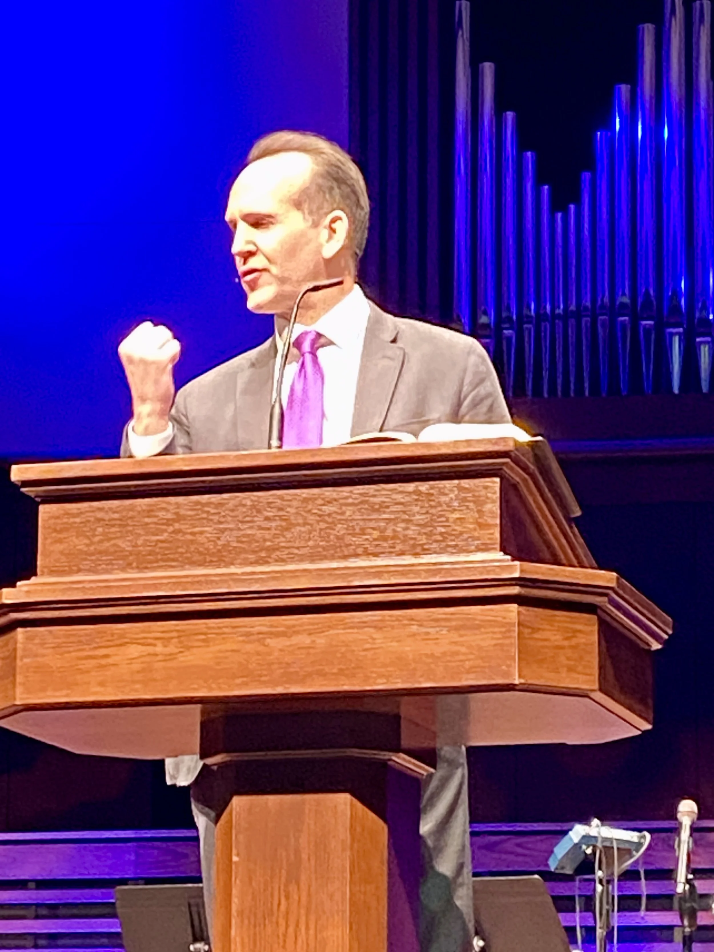  Josh Moody, pastor of College Church in Wheaton, Illinois, presented a preview of his upcoming book “Unframed.” 