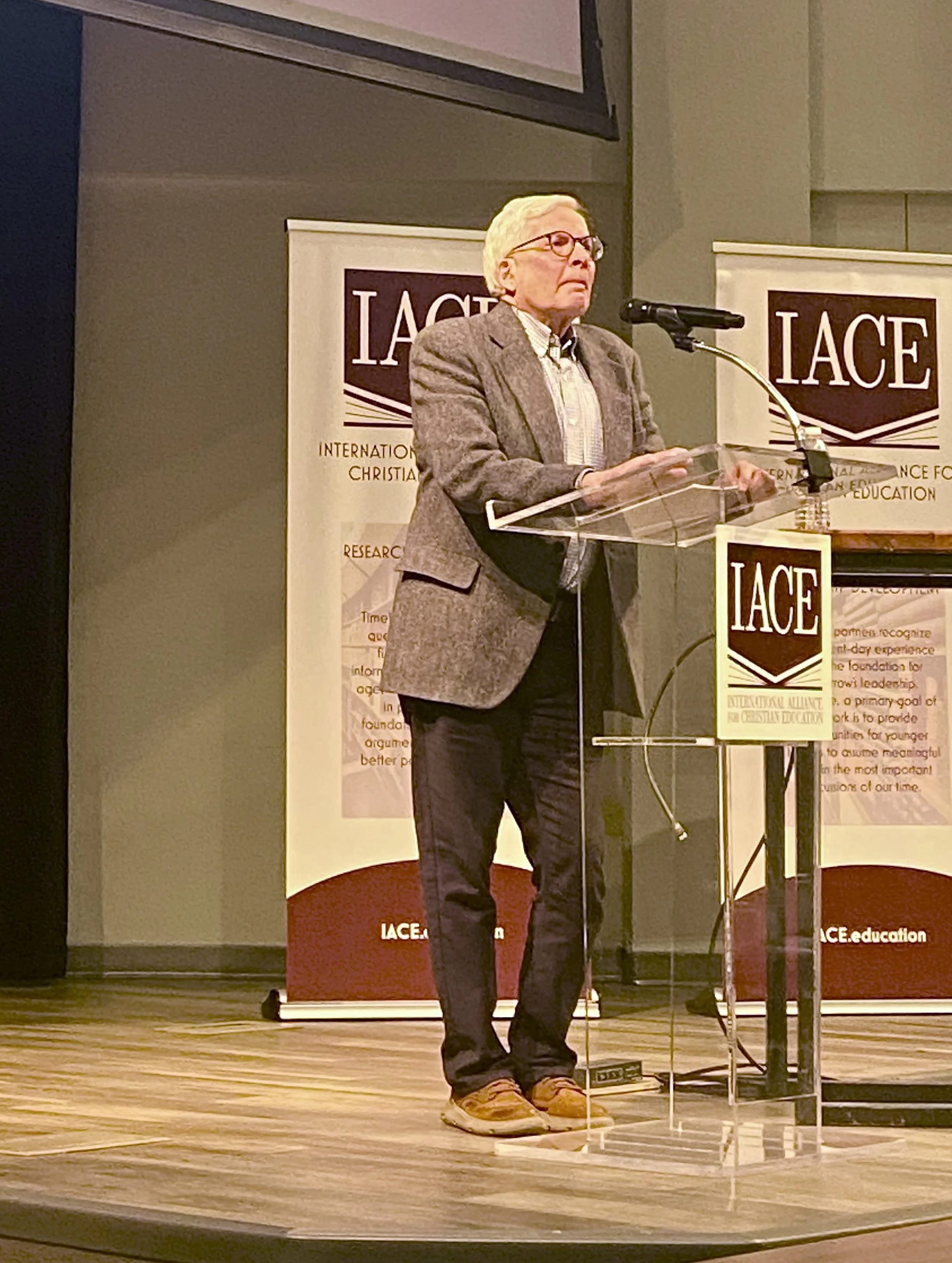  Gregg R. Allison, professor of Christian theology at The Southern Baptist Theological Seminary, presented “The Bible and Evangelicalism” during the pre-conference sessions that examined the state of evangelicalism in the half-century since Newsweek’