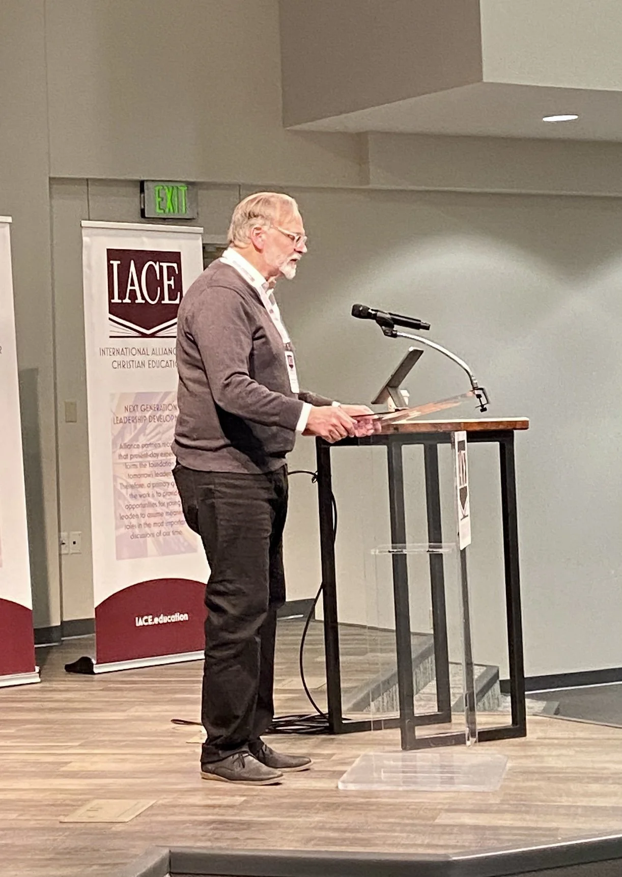  Southwestern Seminary professor Malcolm Yarnell III presented “Evangelicalism: Yesterday, Today, and Tomorrow” at the pre-conference. 