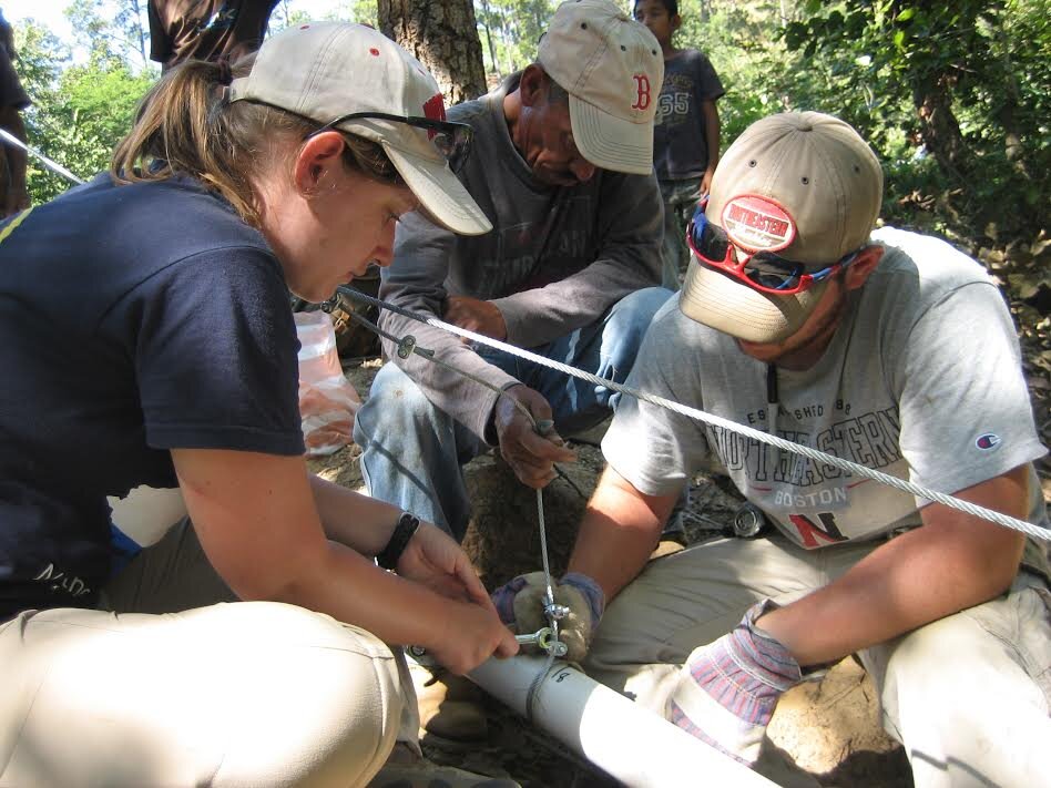 Building a pipe bridge in Los Oreros.