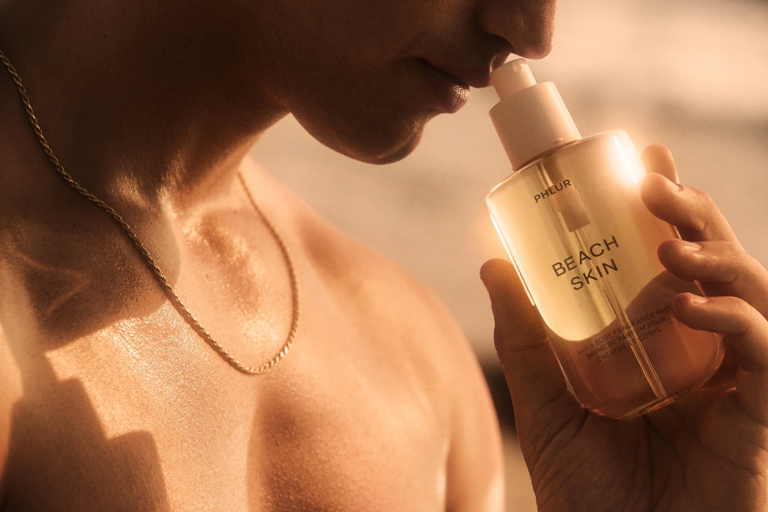 PHLUR_BeachPeach_250325_Jesse_PeachSkin_8oz-05778_v3.jpg