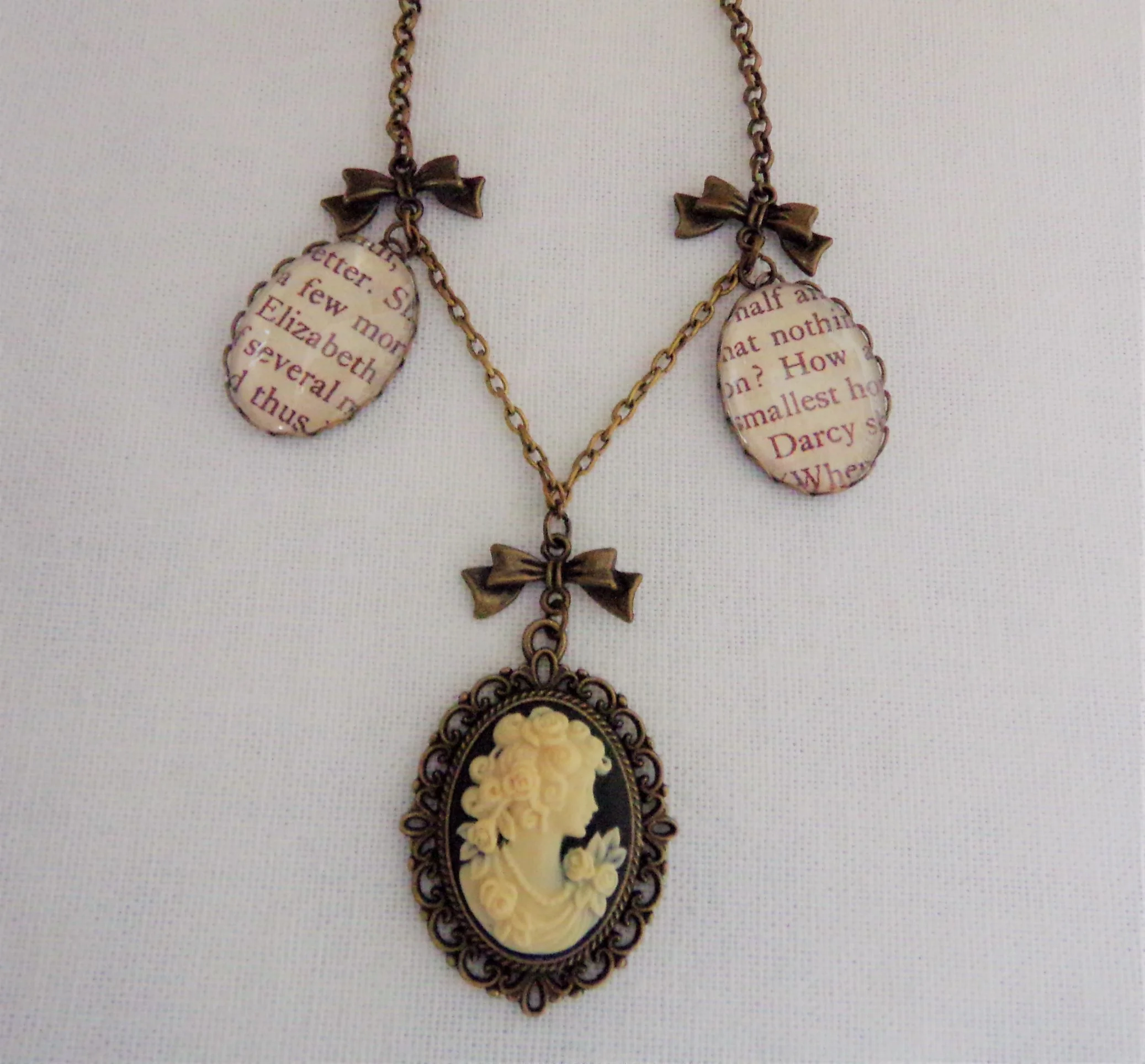Classics Collection 'Jane Austen' Cameo Pendant