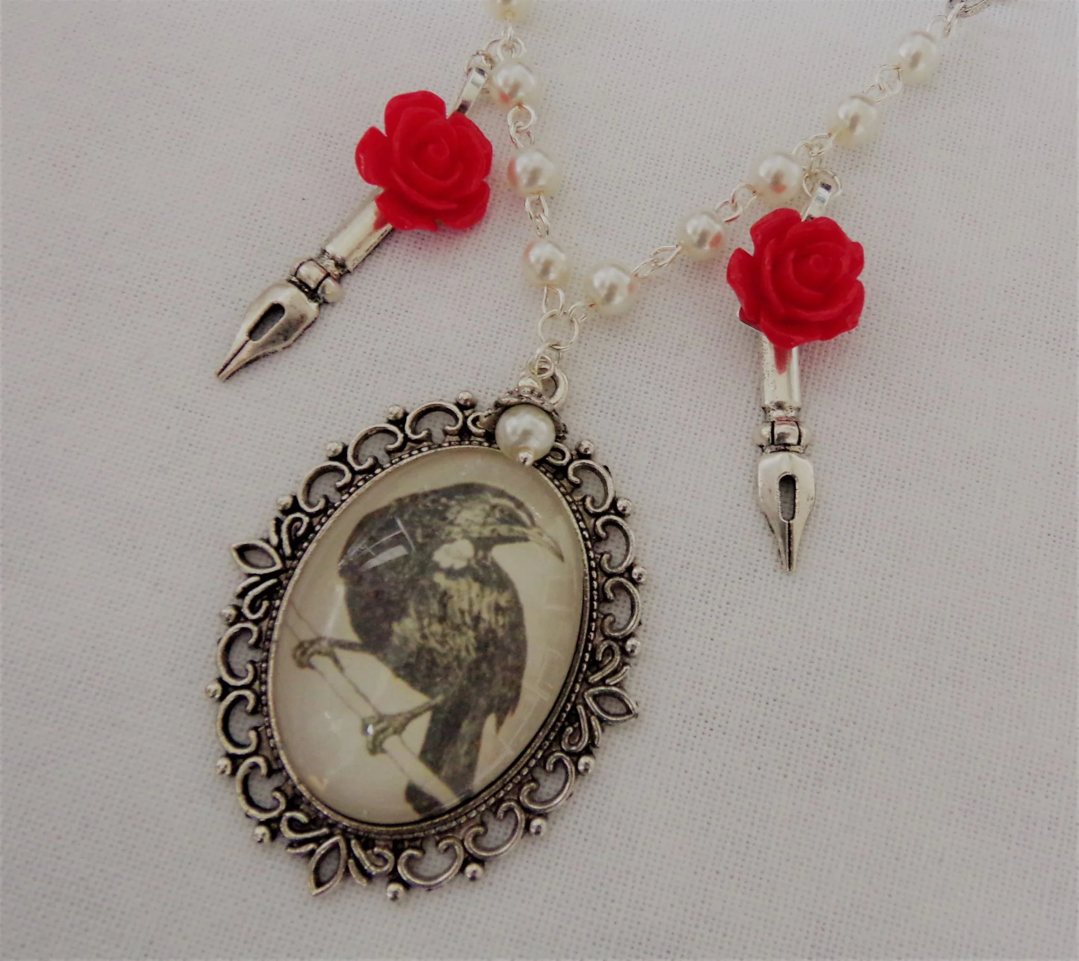 Classics Collection 'Edgar Allan Poe, The Raven' Pendant