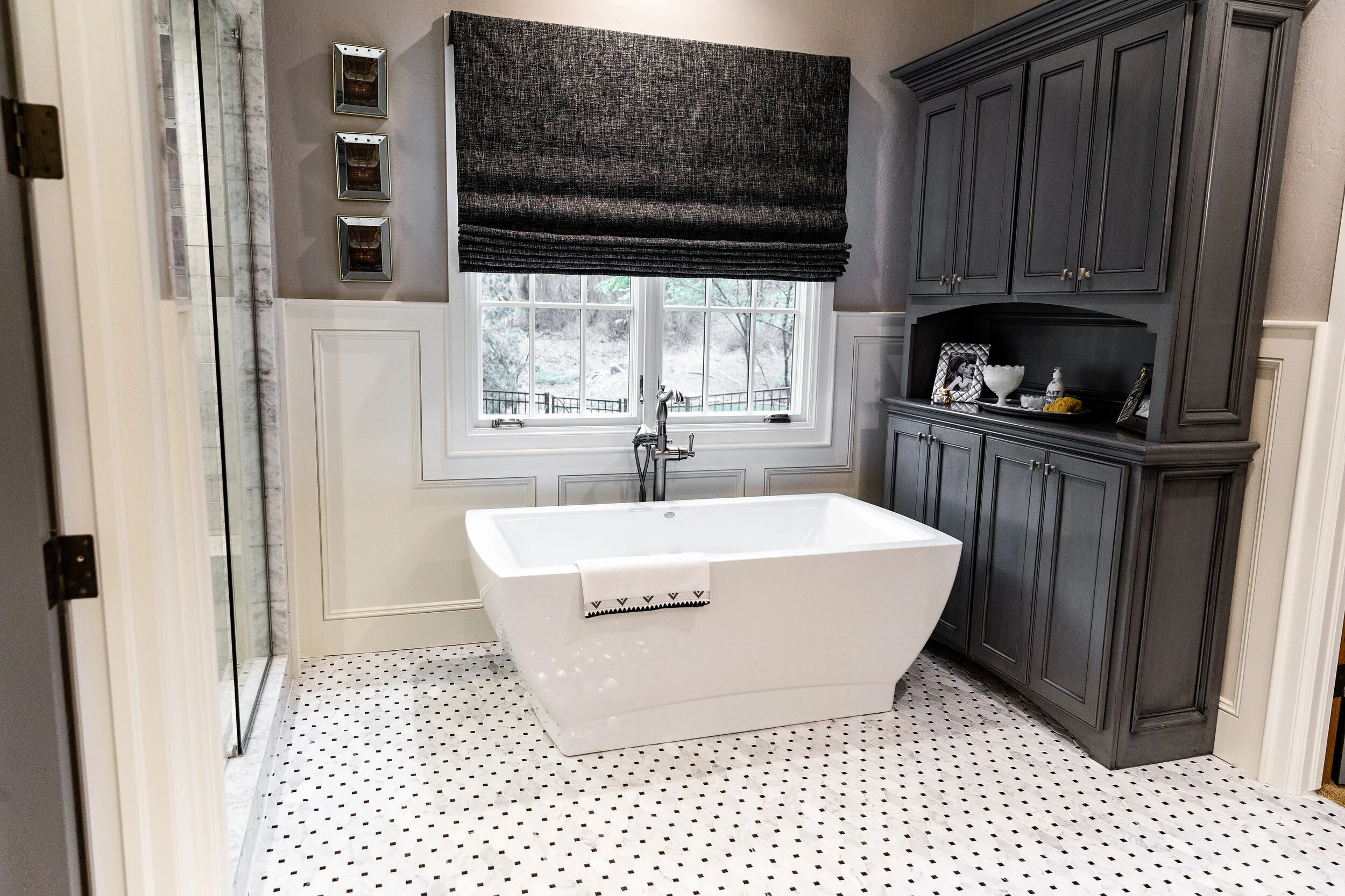 emily shower pic 3.jpg