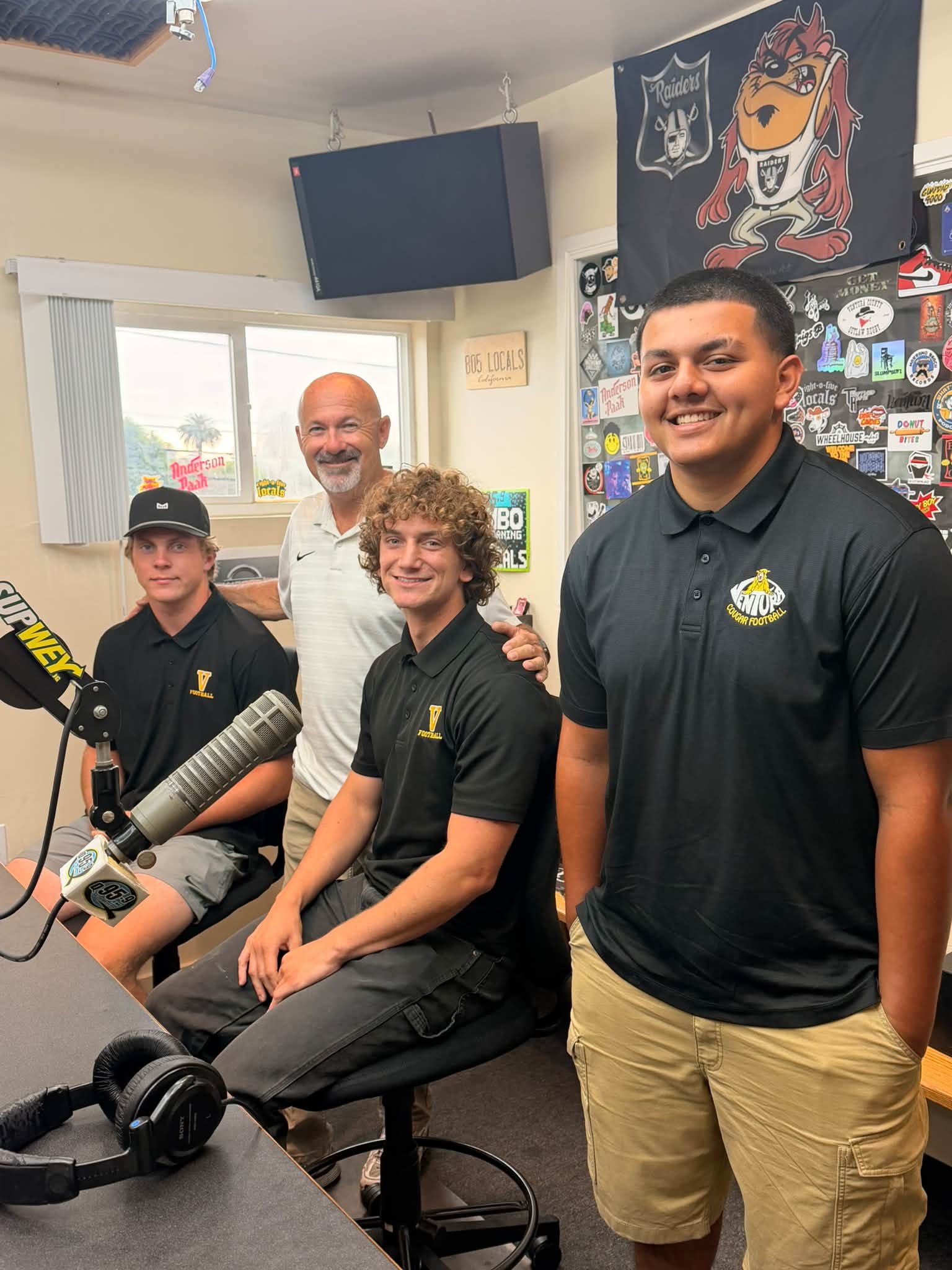 So cool Walker was on the radio (95.9) this morning with his Coach and Teammates from Ventura High School Football!🏈