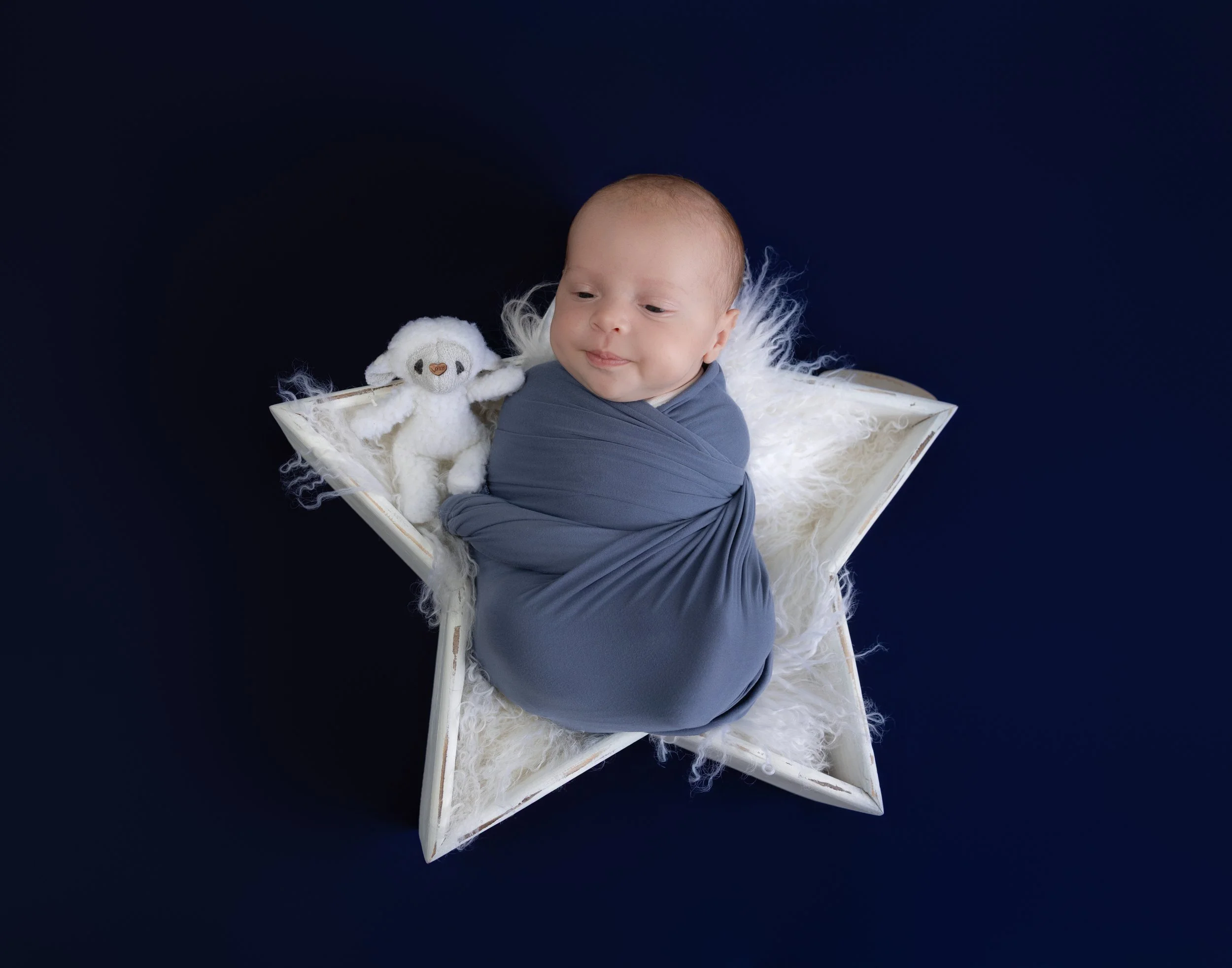 William's Newborn Session 072426 003.jpg