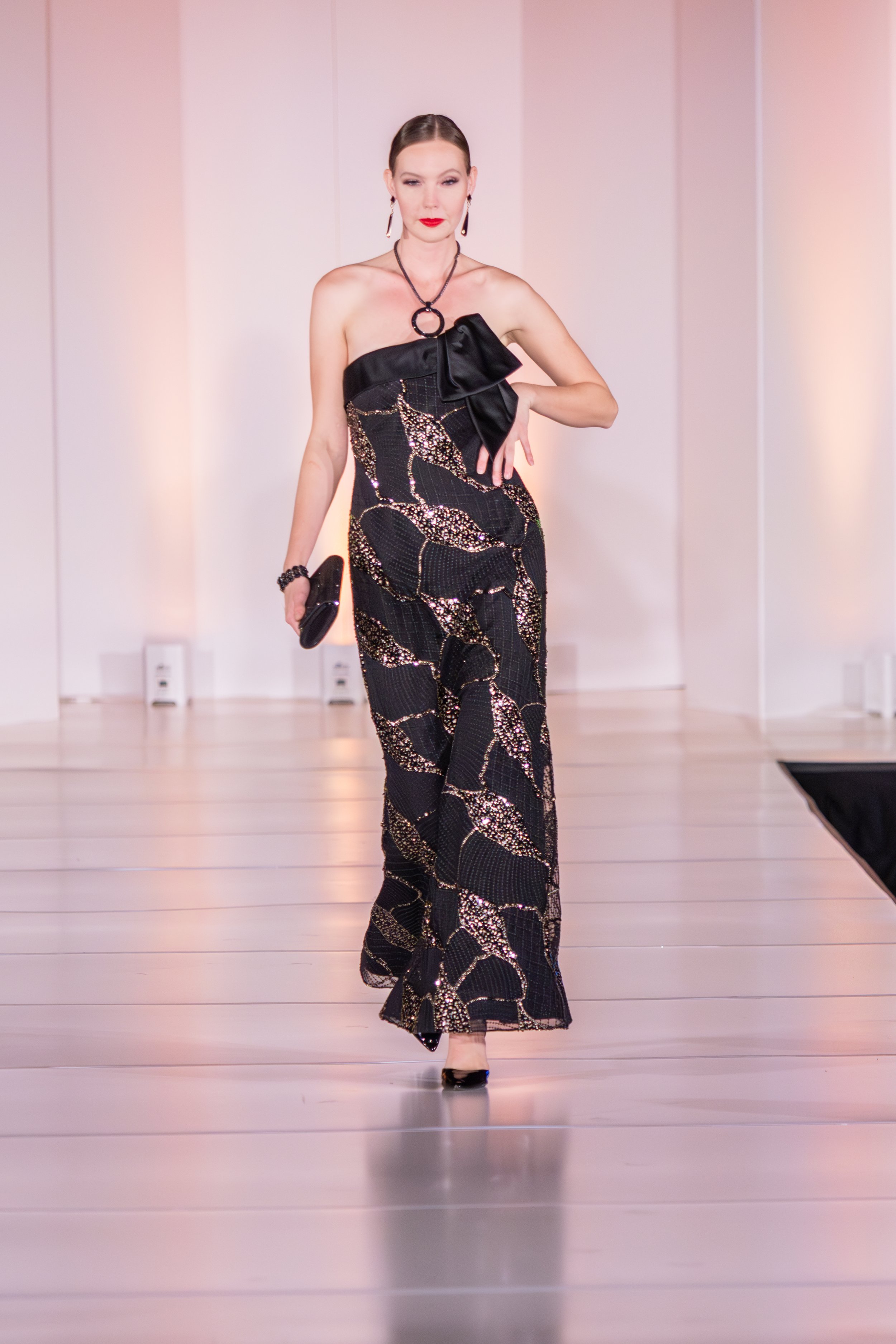 Spotlight on Fashion 11-16-25  527.jpg