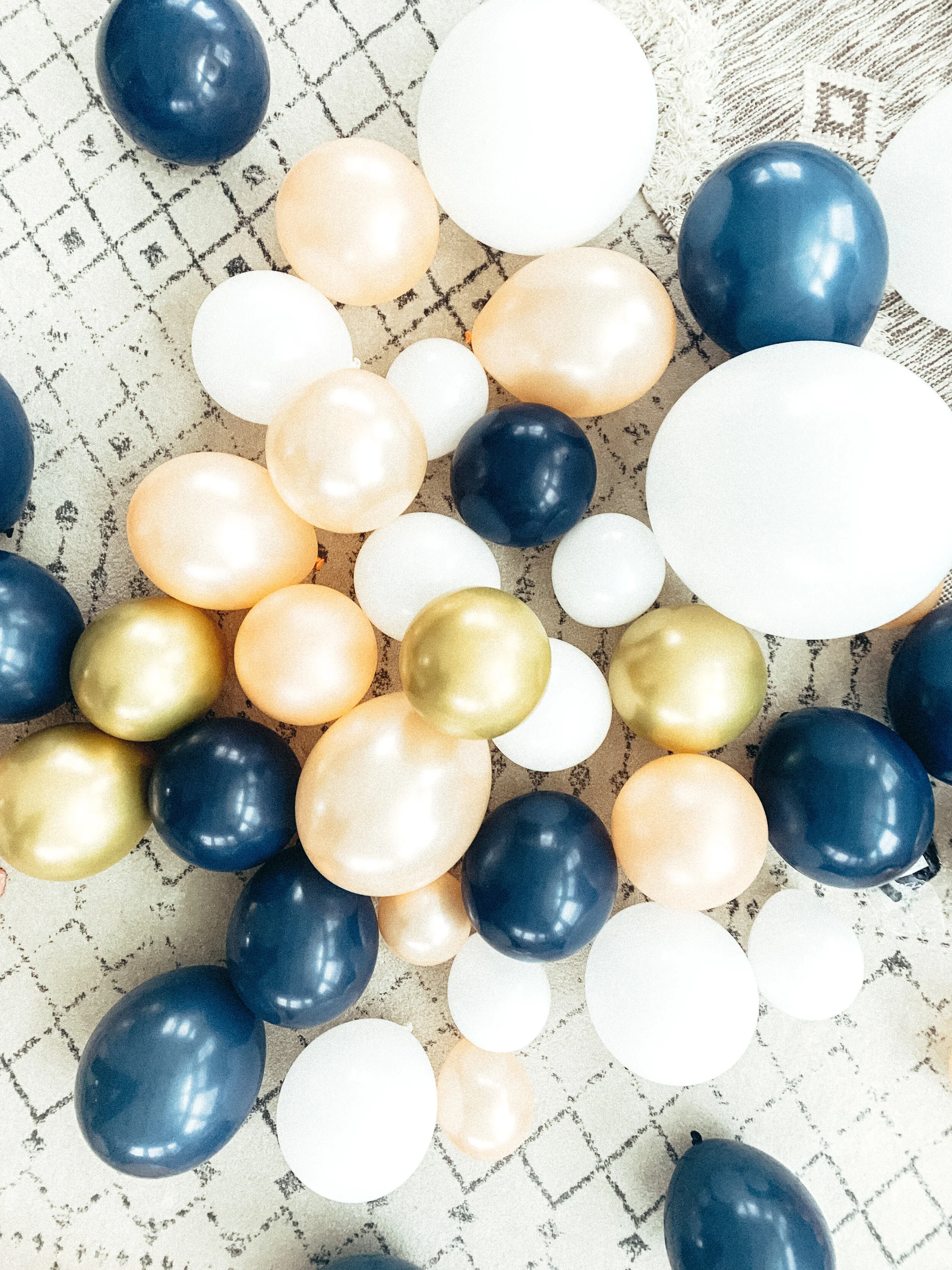 How to create a DIY Balloon Garland — DEDRA WEIGMAN