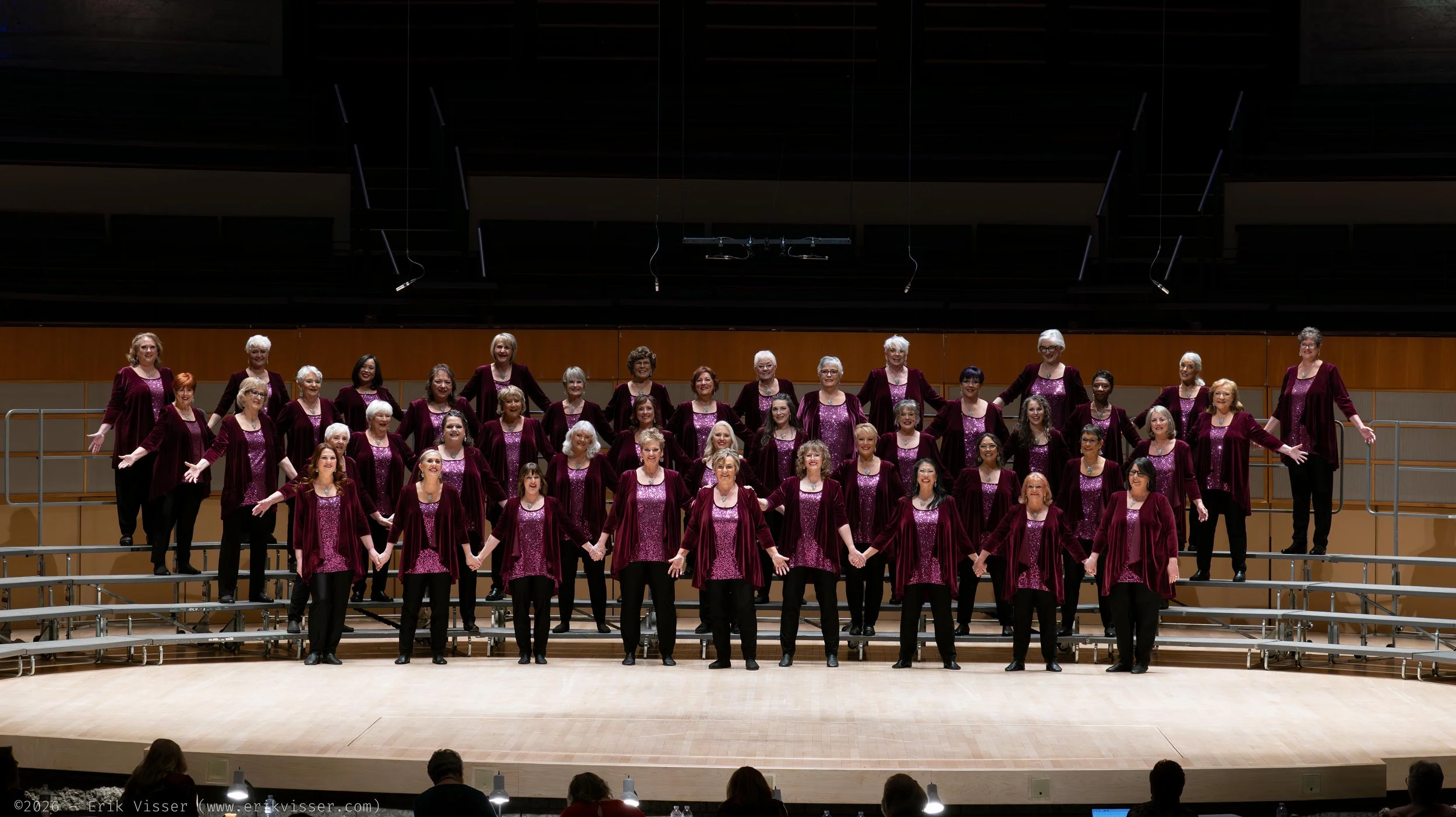 Pacific Edge Chorus, Director Julie Smith