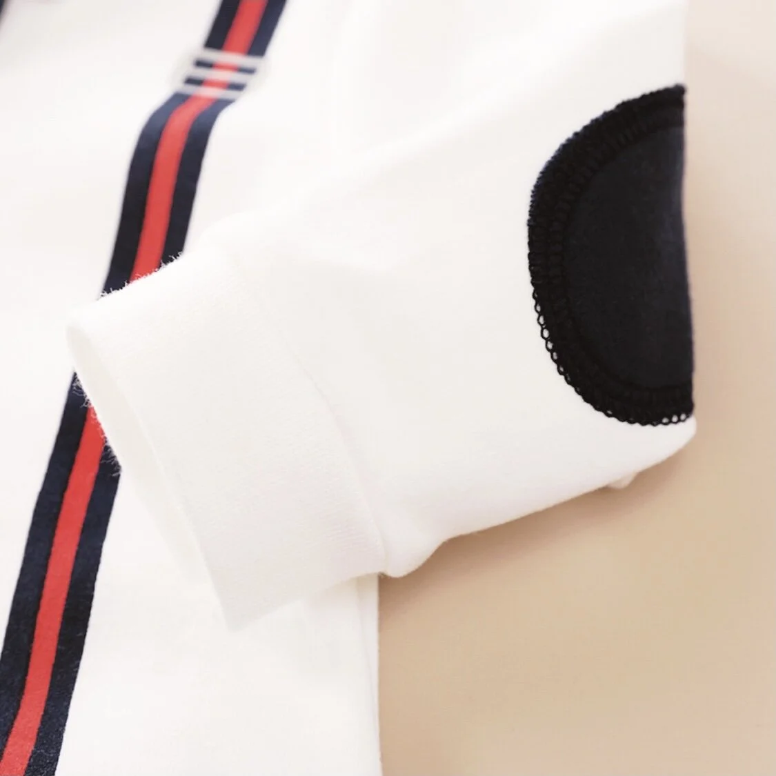 0B73F897-431D-48F0-9BC3-FAFC6B99093B