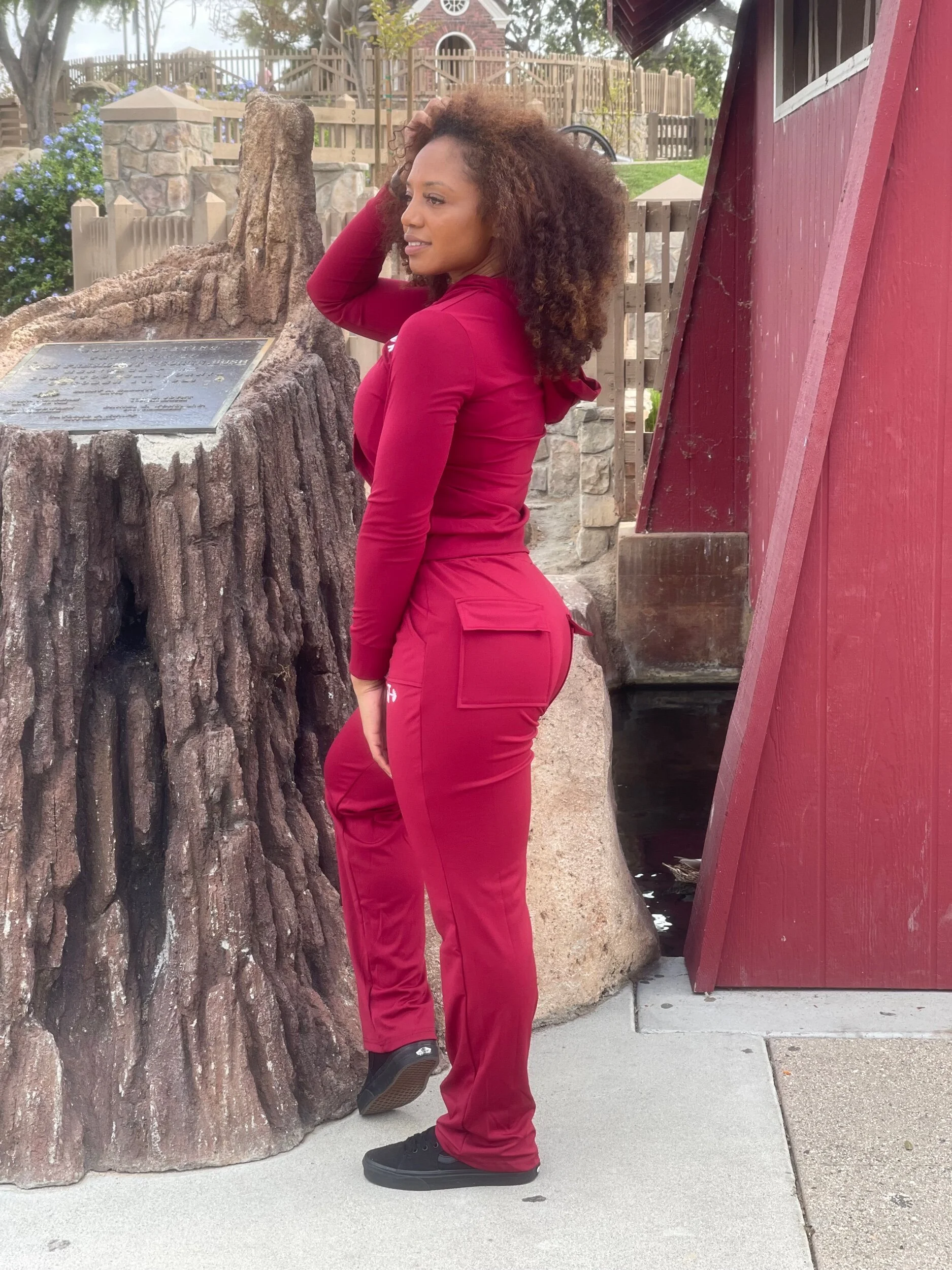 B6FF08AE-4E12-443C-A5A5-C35A79105023