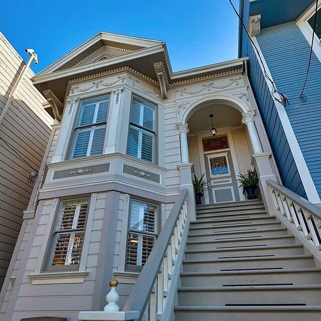 KRISHNAN TEAM JUST LISTED💫

Beautifully preserved Victorian in Eureka Valley. Location is fantastic! Close to restaurants, shops, Dolores park and transportation. 
3 🛌 | 3 🛀 | 2081 sq ft.

Open Saturday &amp; Sunday 1-4pm

Exclusively listed by @t