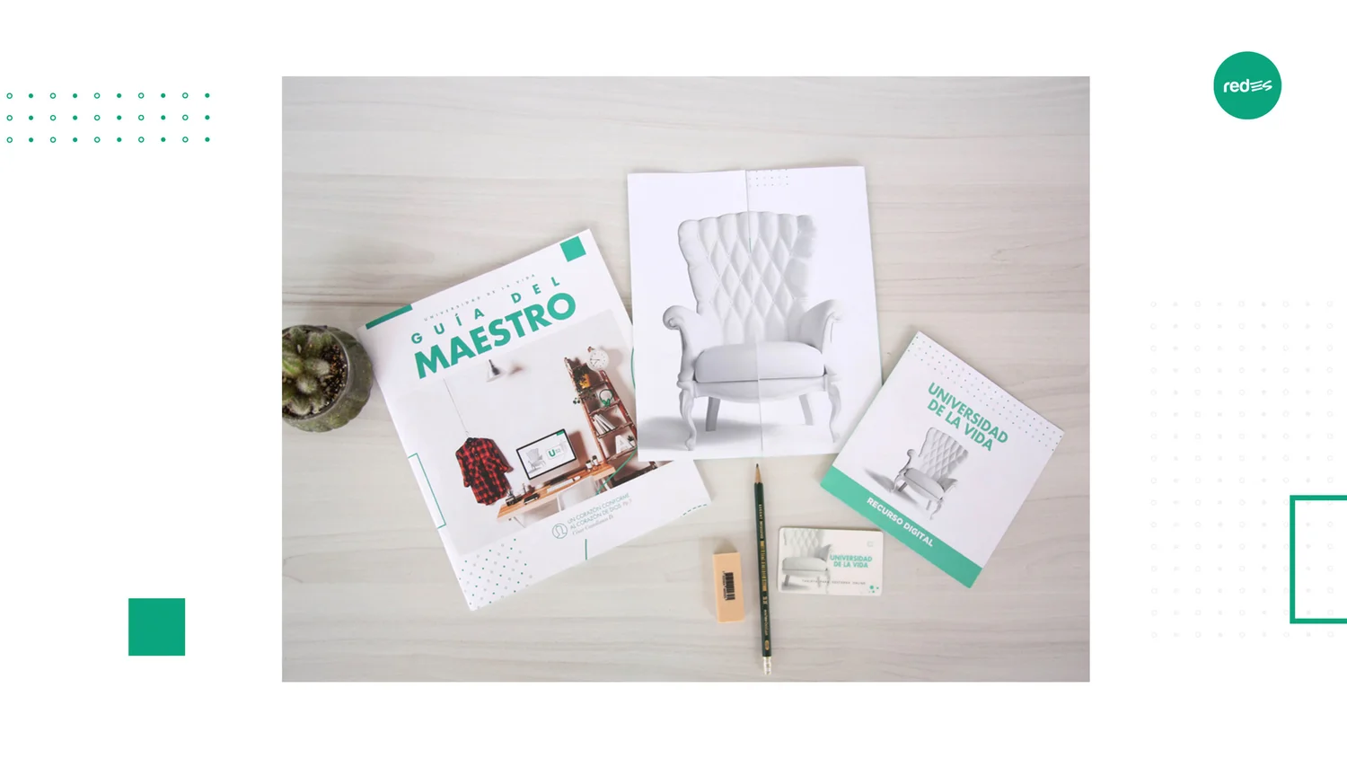 Libro, guía del maestro y materiales de Universidad de la Vida