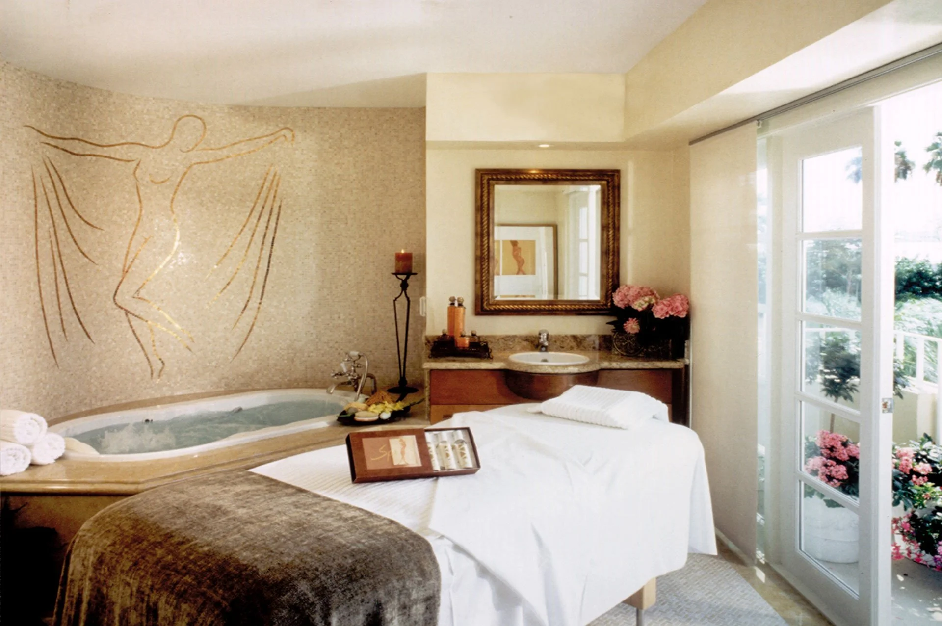 4-Four-Seasons-Beverly-Hills[1].jpg