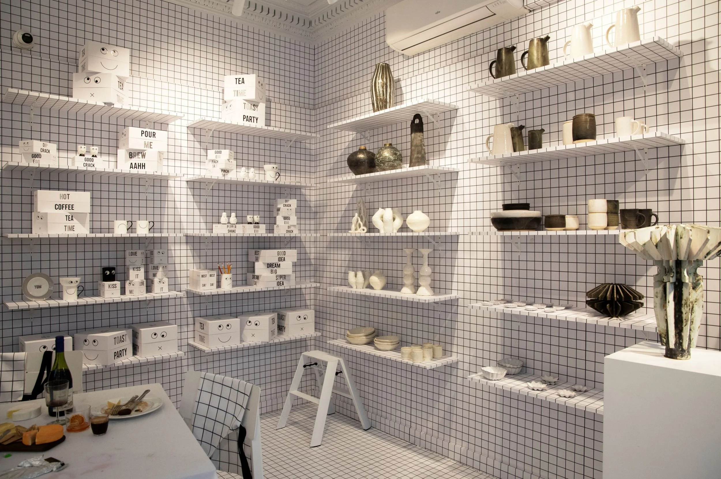 Bullinachinashop2.jpg