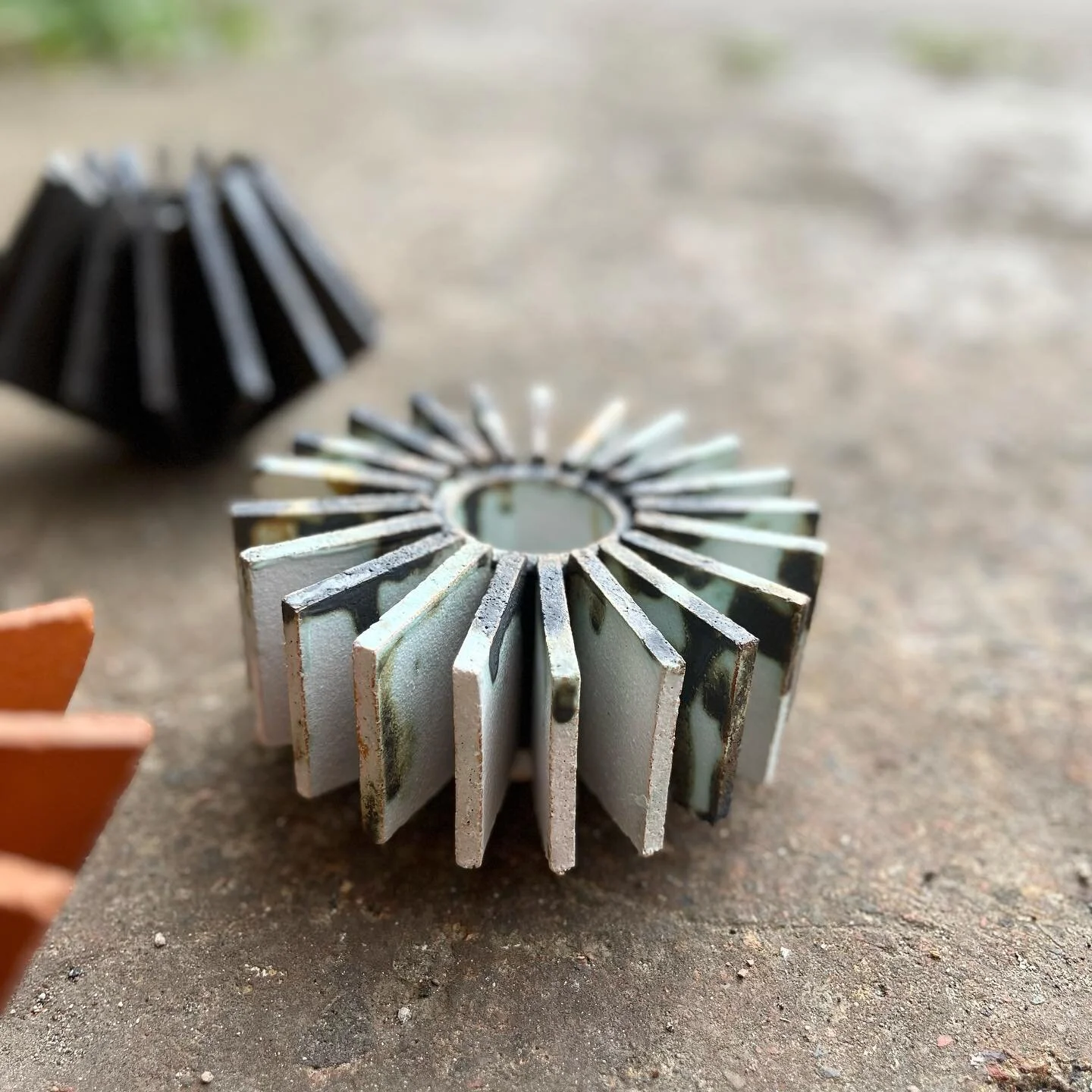 You've still got chance to check out the fantastic selection of makers at this weekends @hepworthwakefield ceramic fair. Open today 10-5pm
.
.
#hepworthwakefield #loveceramic #ceramicartist #instaceramics #ceramics #ceramicsculpture #industrialdesign