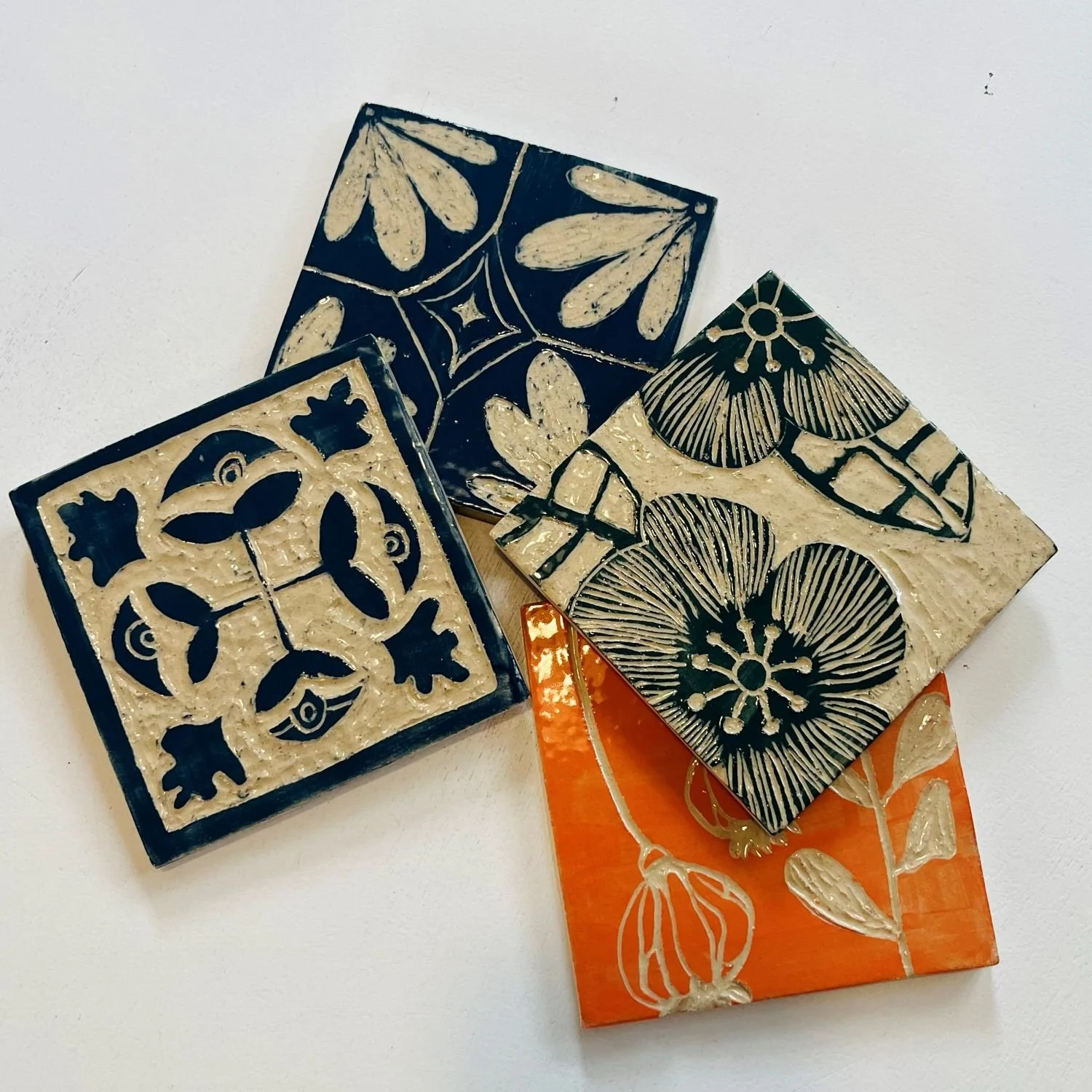 Pottery-class-sheffield-sgraffito-tile.jpg