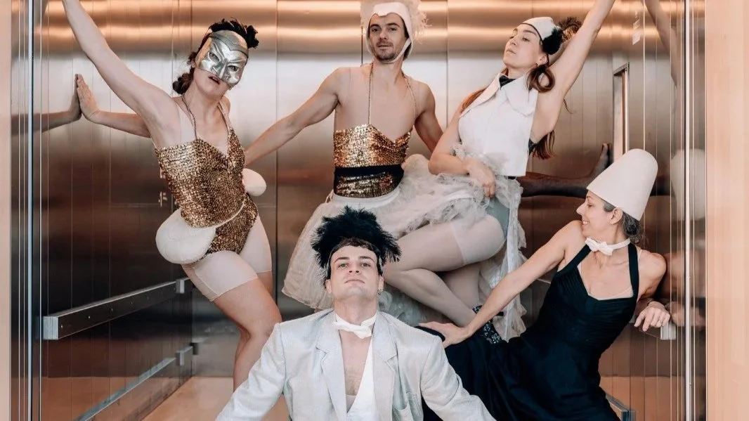 Ich träume mit offenen Augen Wirklichkeiten. Schwanengesänge