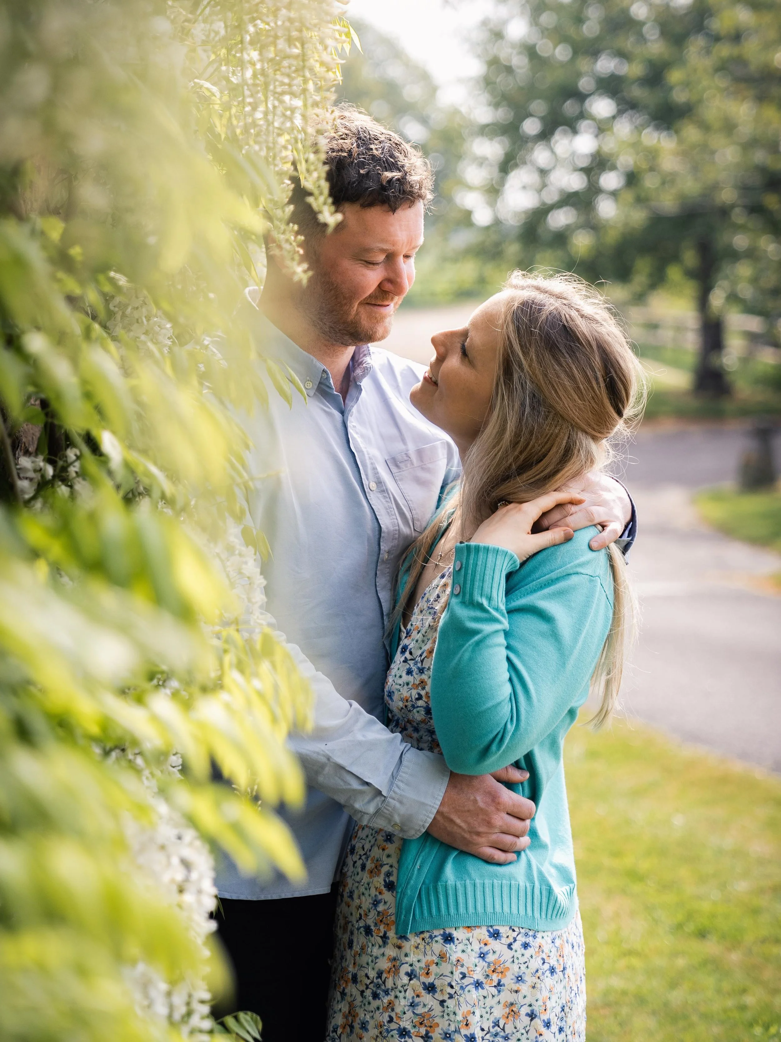Wandering through wild garlic fields in the sunshine and beneath gorgeous wisteria in full bloom with M&amp;T. I&rsquo;m already excited for their wedding day in August! ☀️🪻🌿

#weddingphotographerbath #weddingphotographersomerset #weddingphotograph