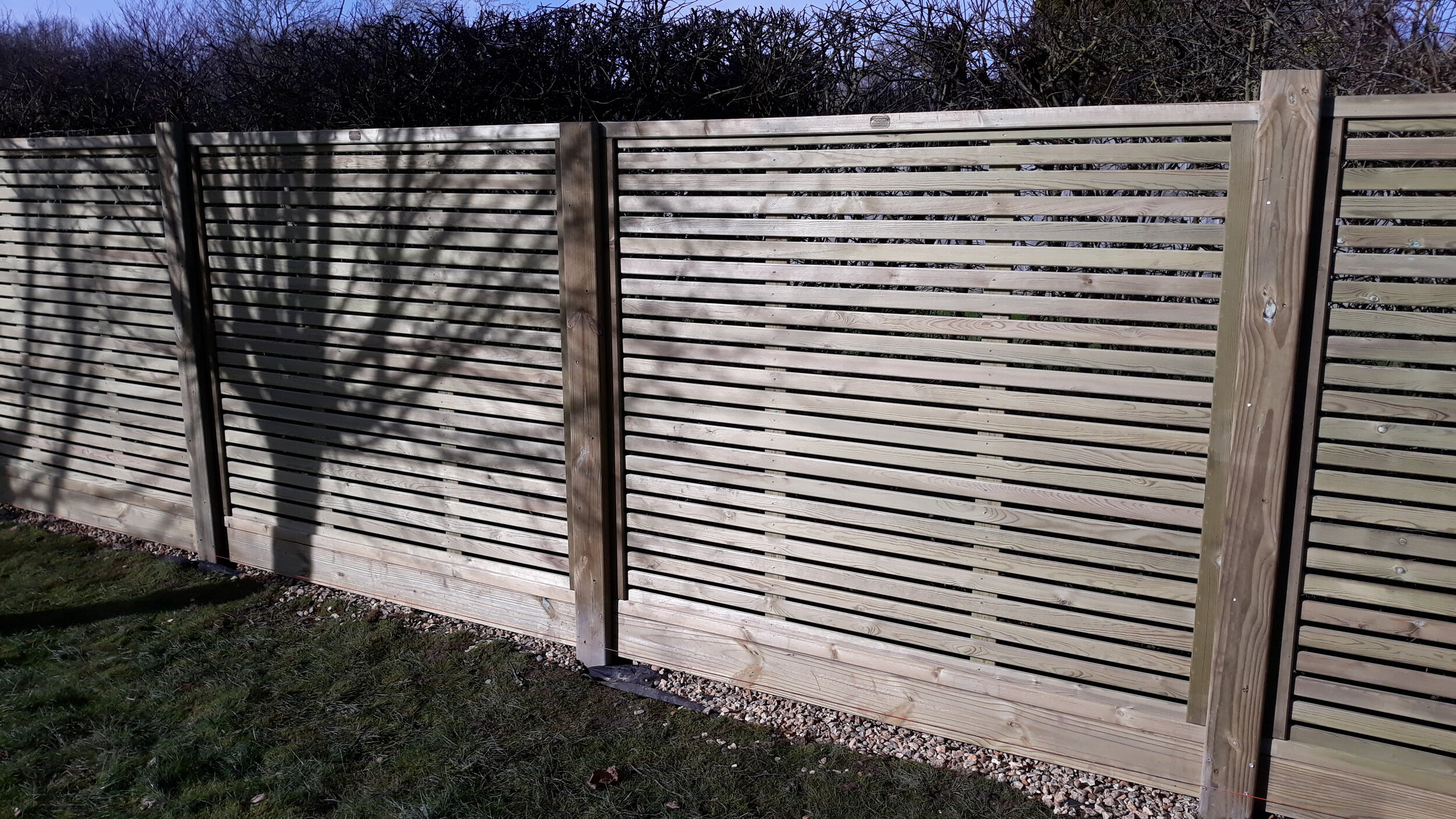 Venetian panel contemporary fencing