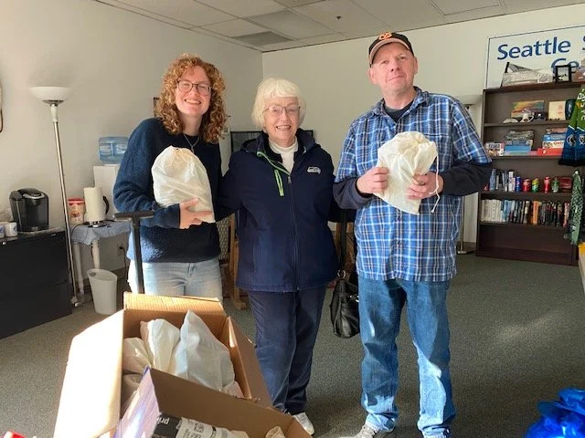 Maryknoll Affiliates Grant Brings Holiday Joy to Seafarers