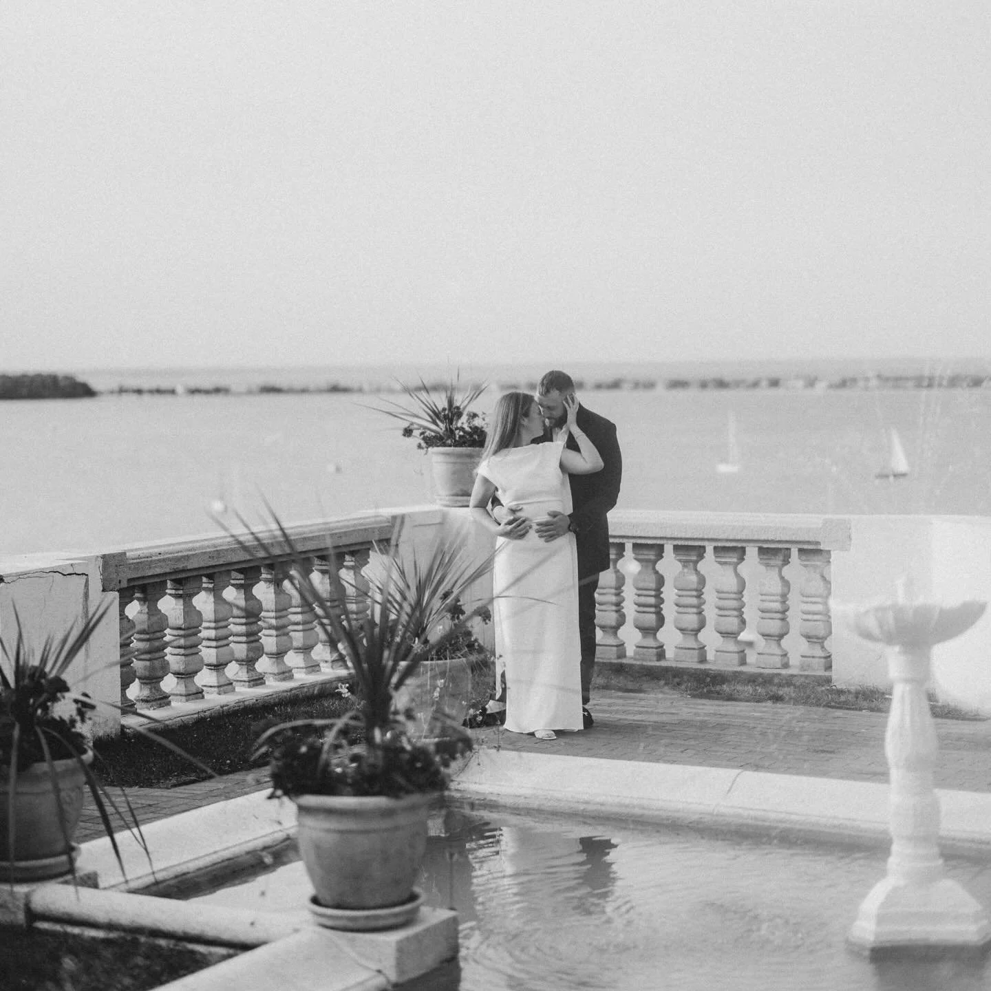 The most gorgeous evening at @vanderbiltmuseum celebrating Aly + Dylan&rsquo;s engagement 🤍

#longislandweddingphotographer #longislandweddingphotography #longislandengagementphotographer #liannakoschphotography #longisland #longislandengagementphot