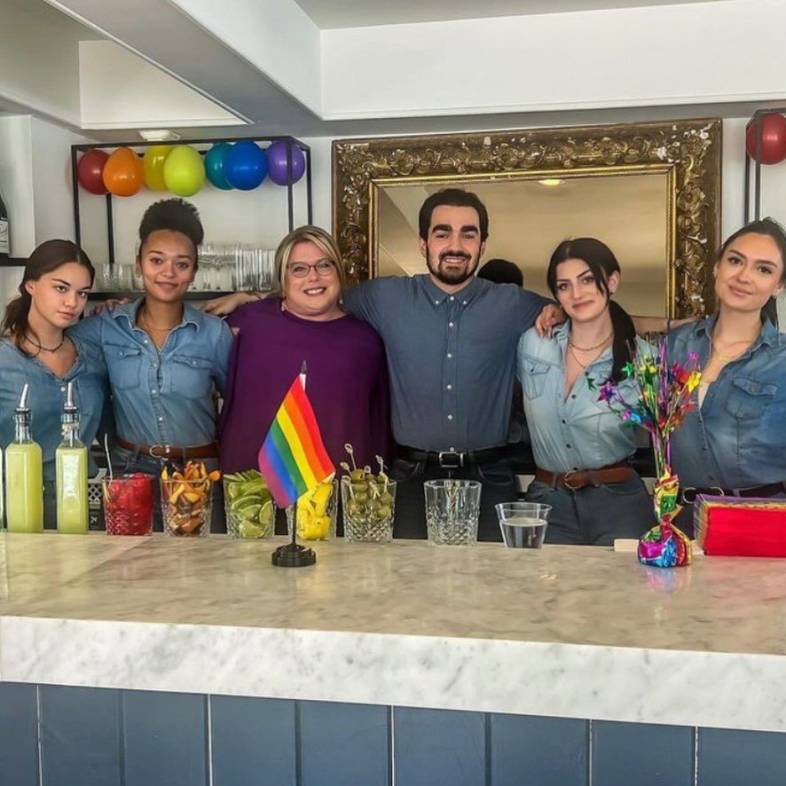 The @millbrookpride 🏳️&zwj;🌈 We Are Better Together 2023 Pride Social @barbaro_mlbrk on Saturday was packed with celebrants. In fact the group photo and videos in this post were taken early before it got especially busy. Delicious food, a lot of la