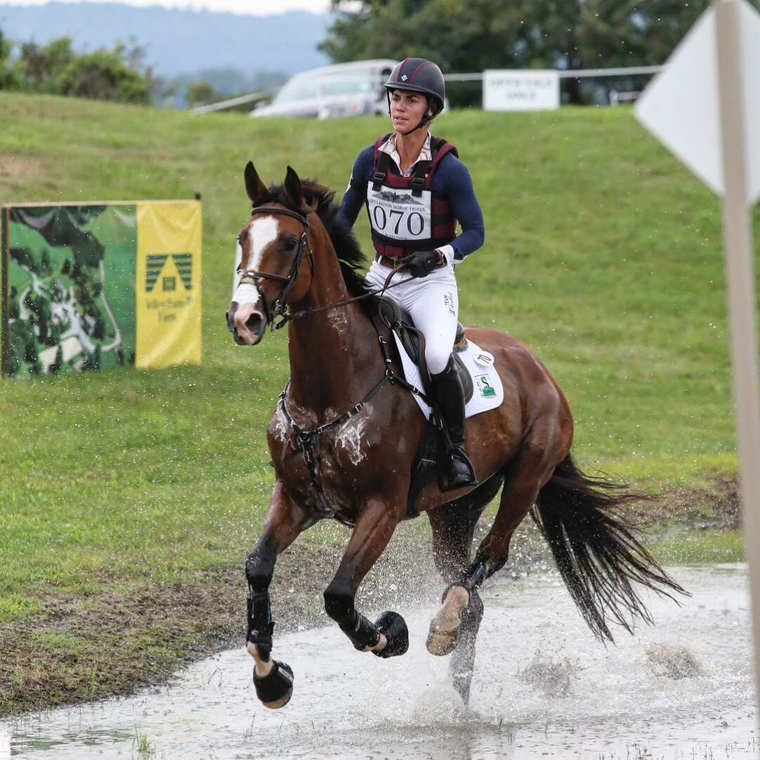 Millbrook Horse Trials @millbrookht is in full swing this weekend at Riga Meadow at Coole Park &mdash; food trucks plus @thefizzyfillybar , tailgating, pop-up boutiques including Millbrook&rsquo;s @antonytodd @creelandgow @orangeriegarden &hellip; an