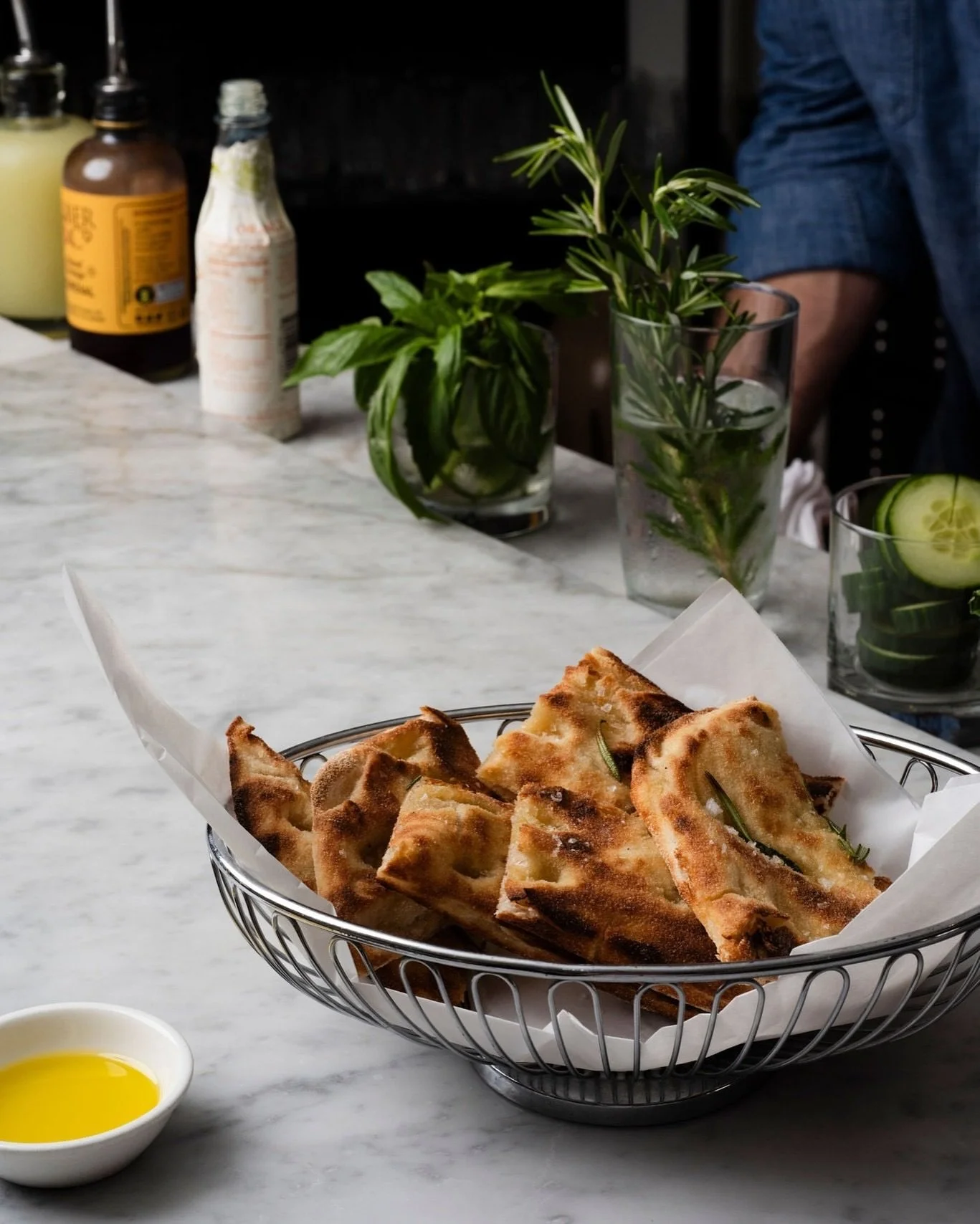 Barbaro @barbaro_mlbrk has a menu featuring time-honored Italian dishes, lovingly crafted using local products as well as top-quality Italian imports. And look for the pizzaiolo pulling piping hot Neapolitan-style pizzas from a wood-fired Pavesi, a f