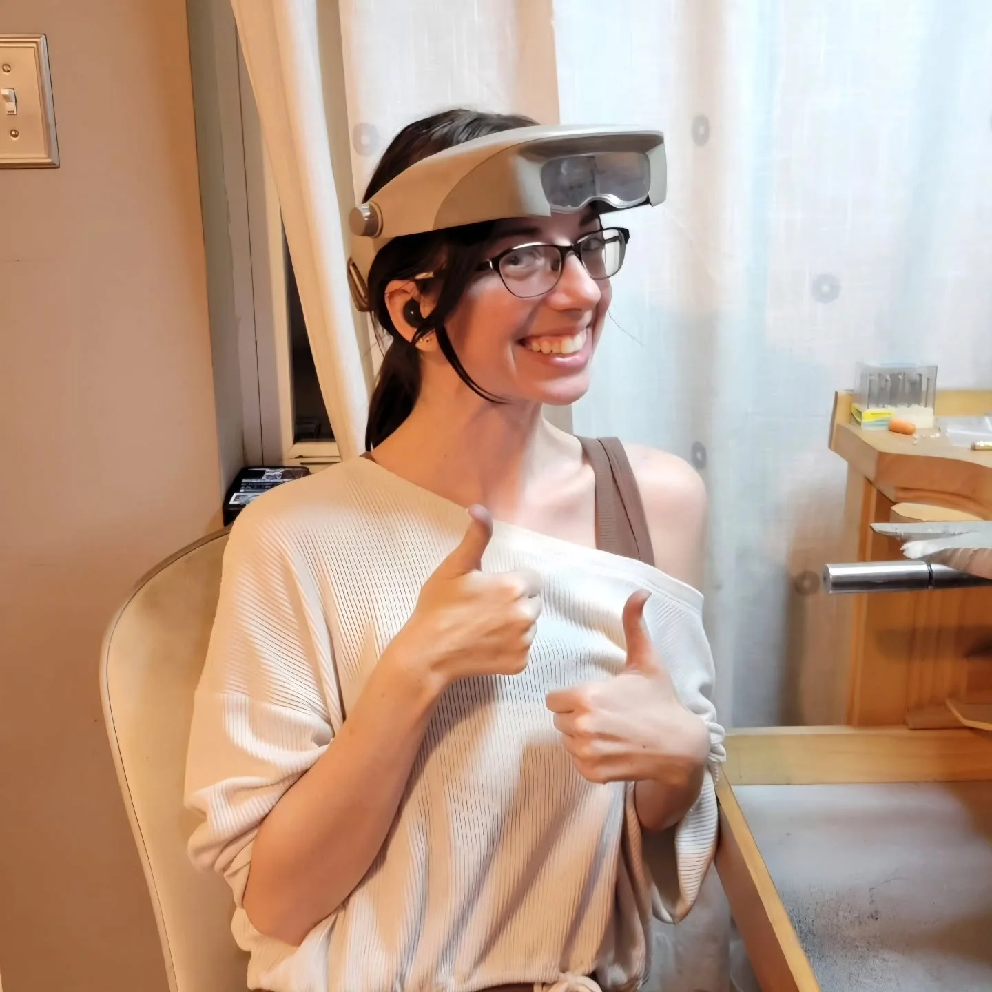 Two thumbs way up for hitting the finish line! The studio is officially closed for 2025! Thank you so much to everyone who made it one for the books in every way! The lil' Ascendant Team truly appreciates each of you!
🌋👩&zwj;🏭👨&zwj;🏭🐕🦜🙏🌋
I'v