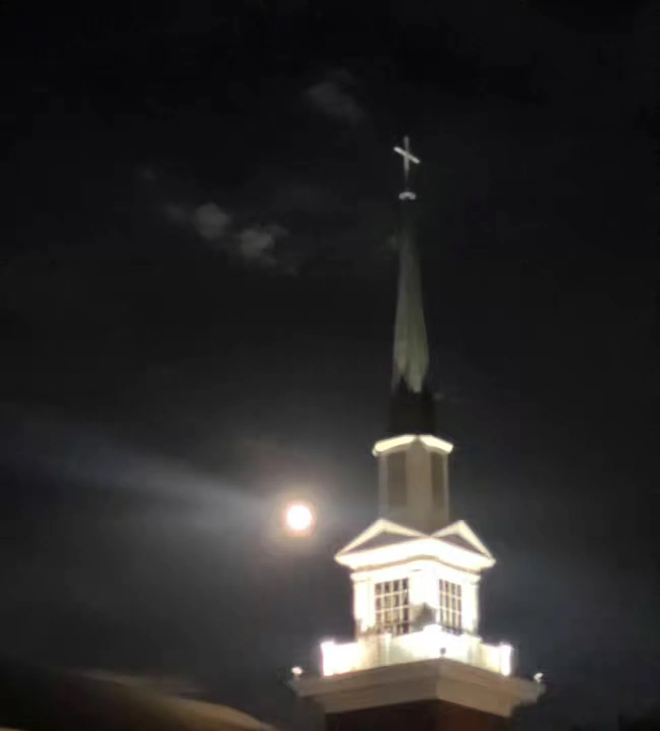 God I love religious architecture. Especially steeples. Add the moon, and I'm simply in love. This world is beautiful.
🌖⛪️
Thank you @prairievillageartshow for a great Friday night full of inspiration. Add the fact that my very first apartment was 1