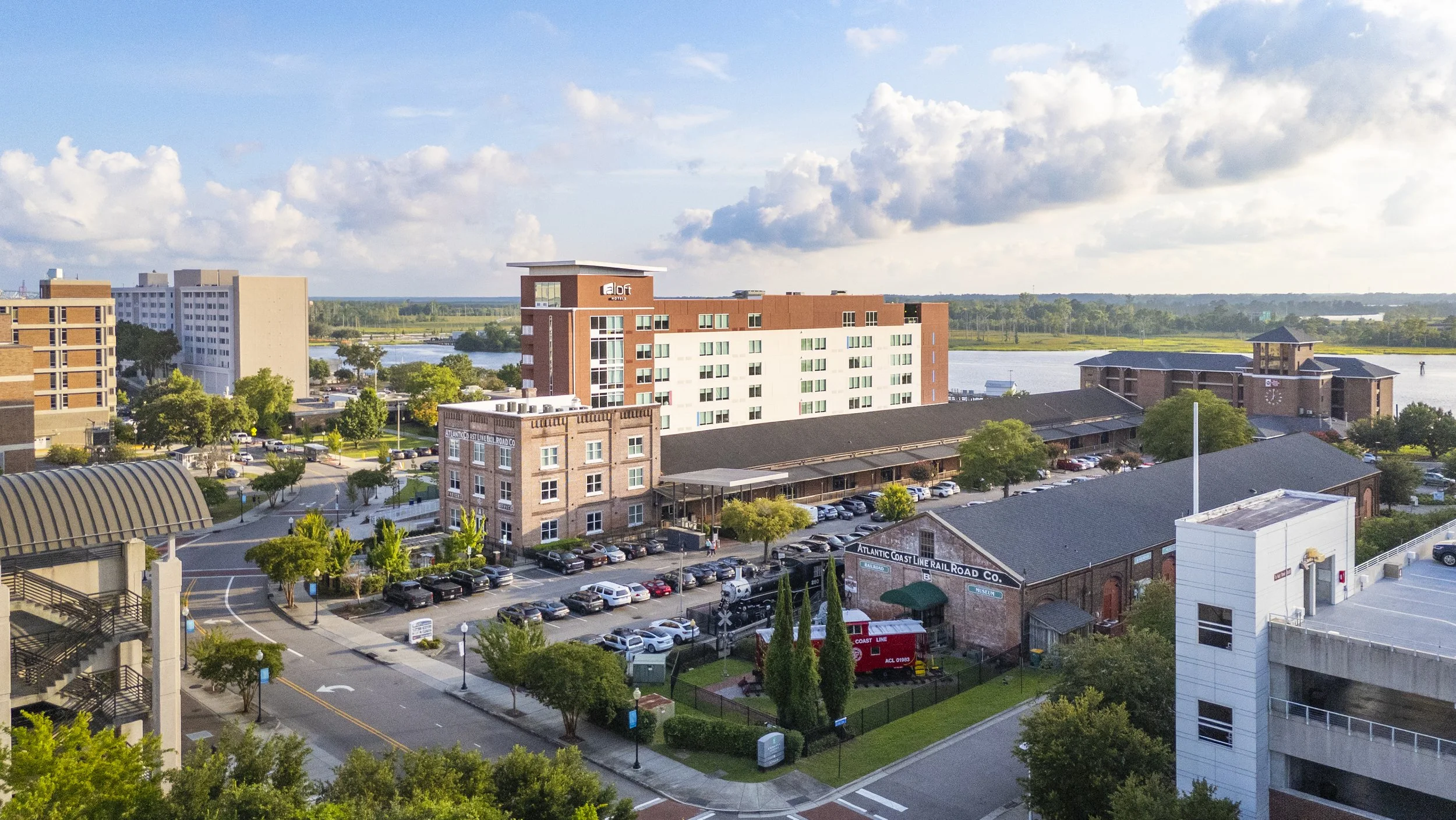 A photo of the Aloft hotel near the Wilmington Convention Center in Wilmington, NC. – Real estate photography by Eric Holmen.