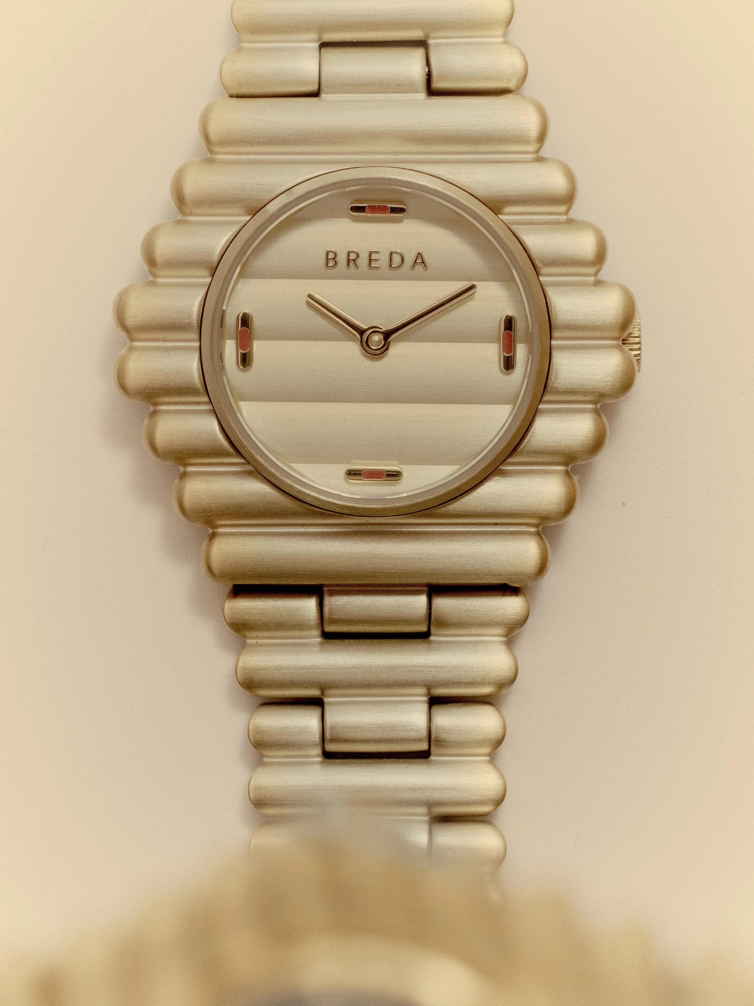 breda-coda-1756a-ss-1-2025-gold-metal-bracelet-watch-studio-02.jpg