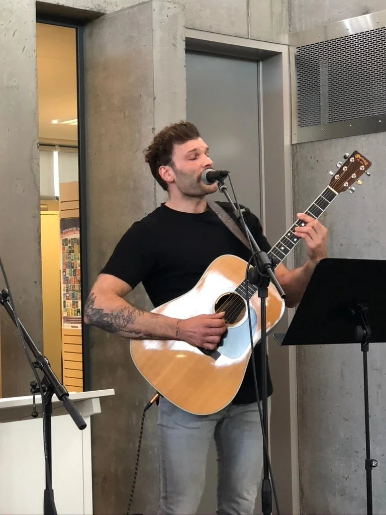 Svenni Davíðs á Narfeyrarstofu