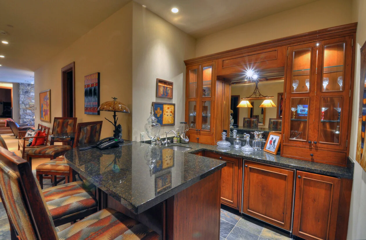 Wet Bar.jpg