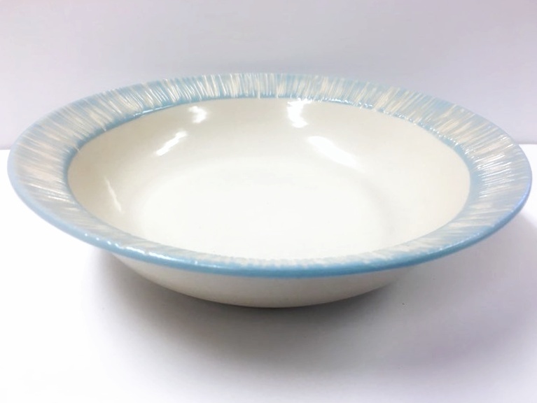 robins-egg-blue-serving-bowl-etsy-01.jpg