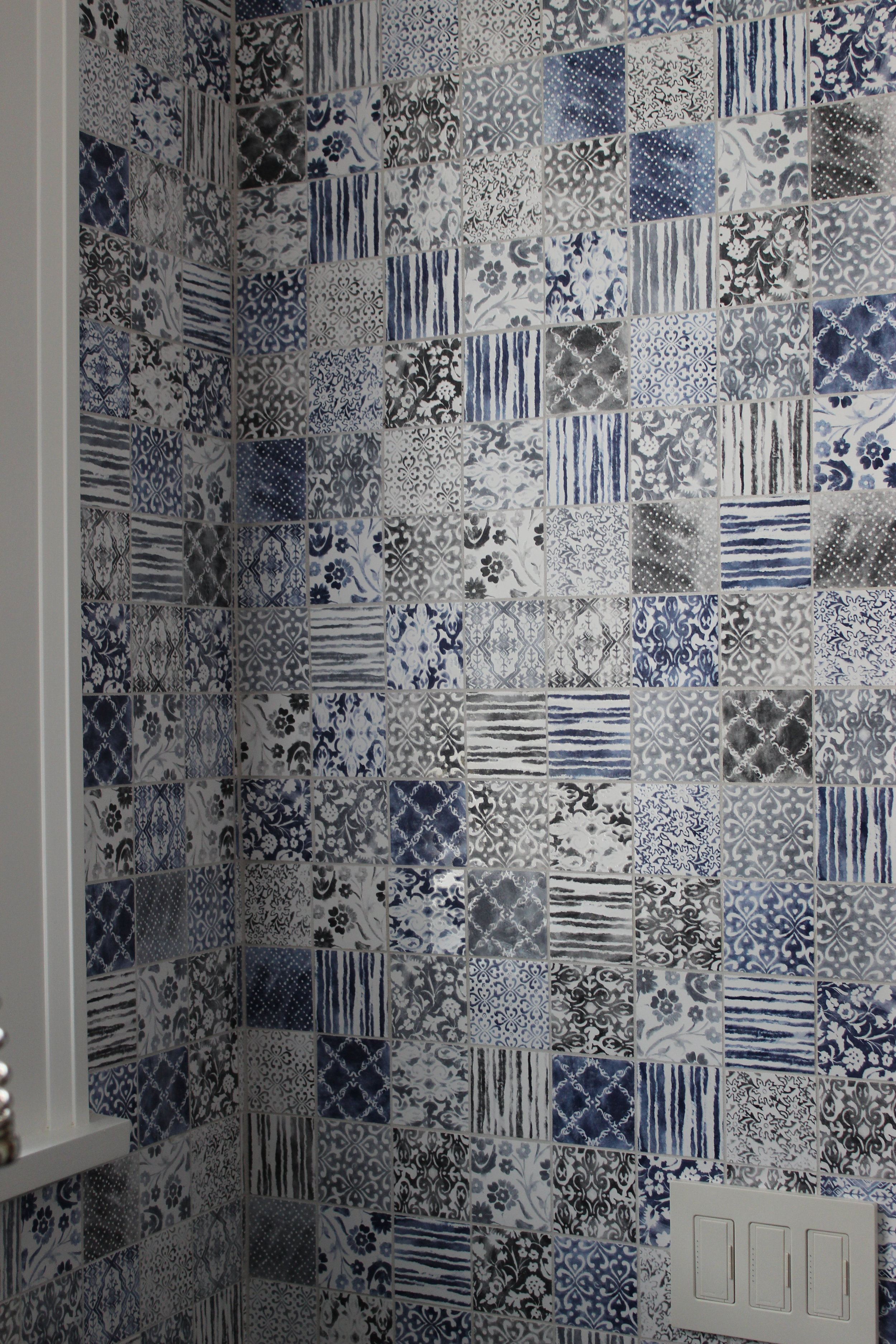 Laundry Room - Artistic.JPG