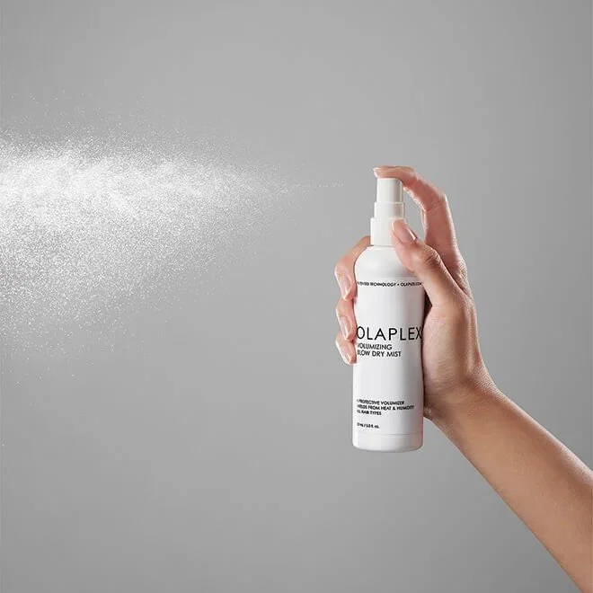 62300_olaplex_volumizing20blow20dry20mist20spray_150ml_lifestyle.jpg