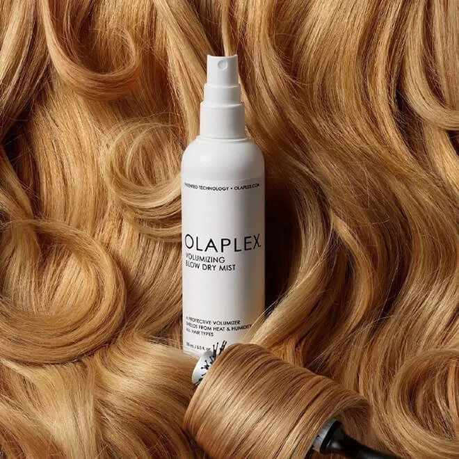 62300_olaplex_volumizing20blow20dry20mist20hair_150ml_lifestyle.jpg