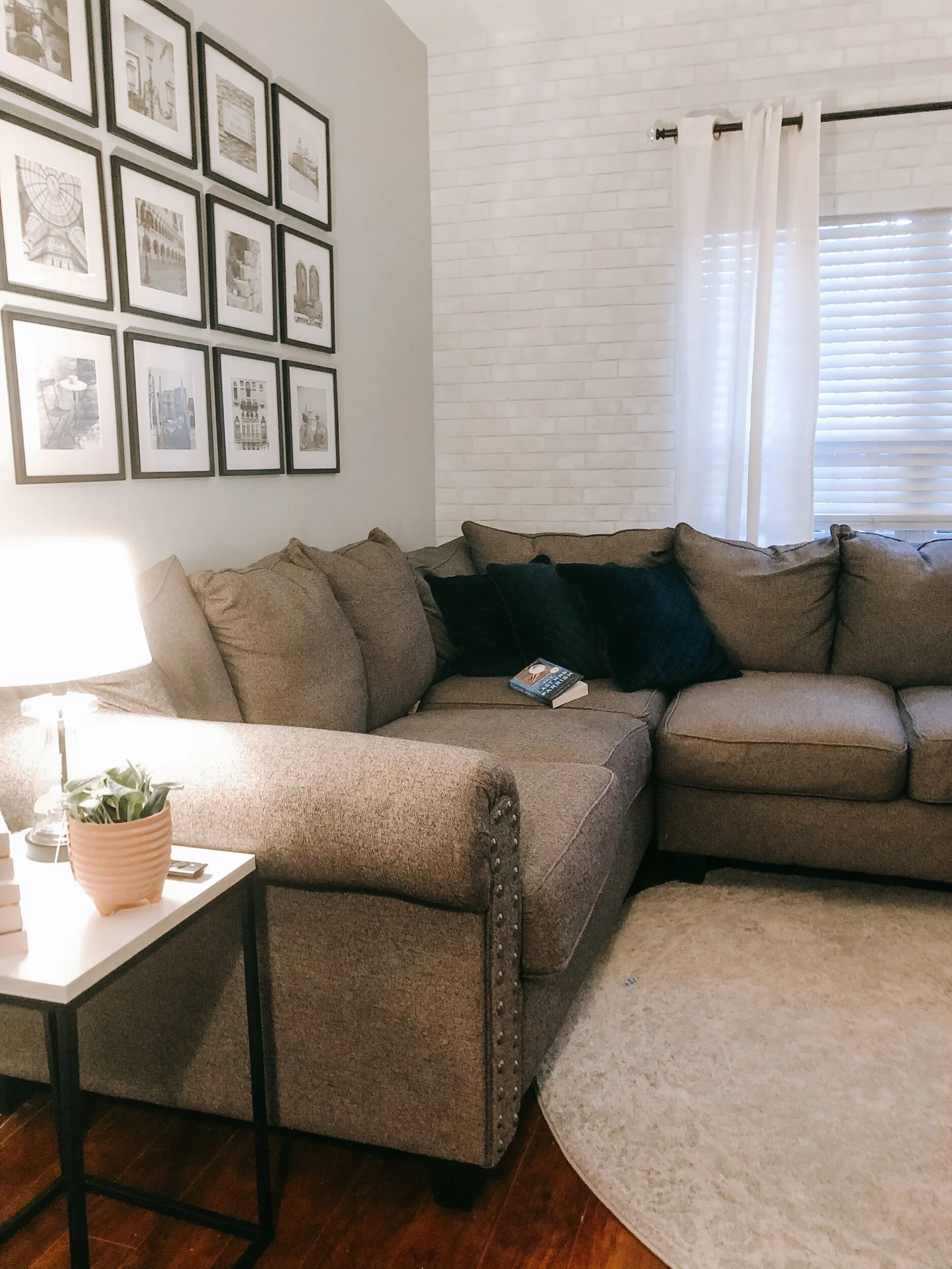 Living Room Gallery Wall