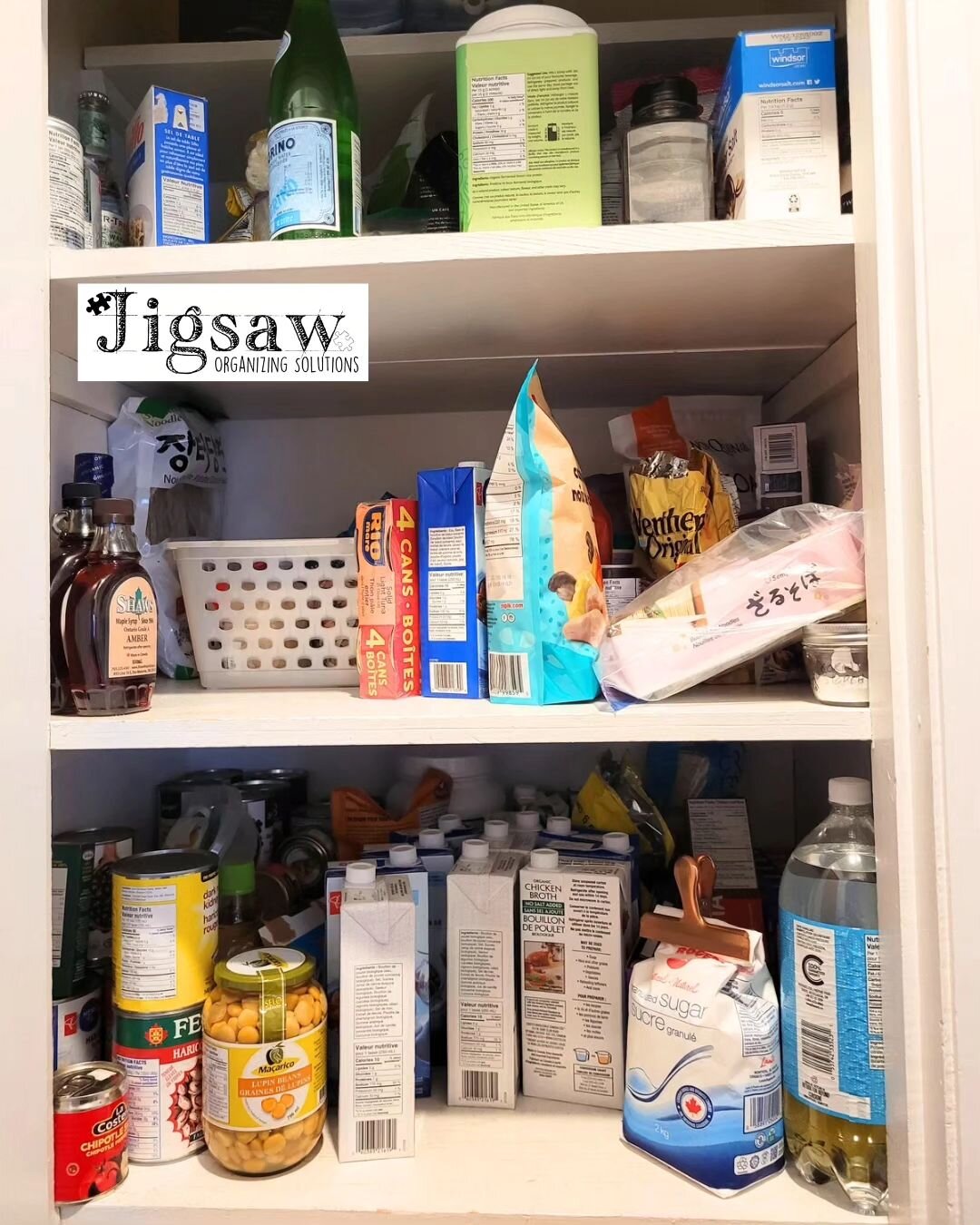 Did a quick little pantry reorganization recently, and it was so much fun! 🤩

I always check the best before dates on food items, and put anything aside that is past. But ultimately, my client decides what they still feel comfortable eating.

It is 