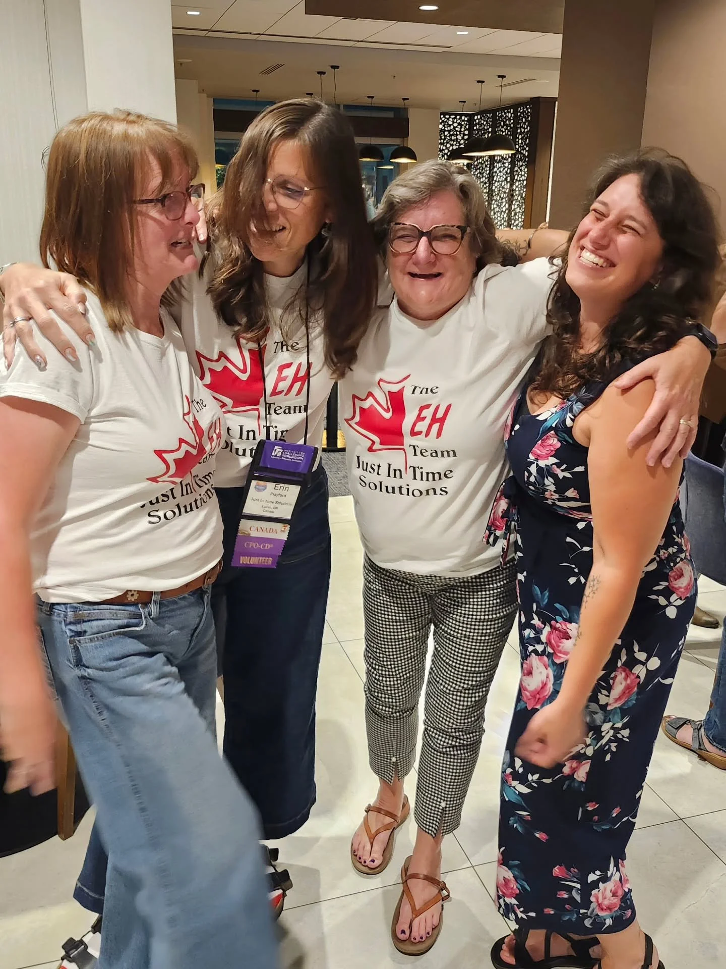 Last night was the BEST! 

Hanging out with people that are just as weird as me! 🤣 Professional Organizers!

I haven't seen most of these ladies in 2-3yrs, and it was so needed!

This group is why I am still doing what I'm doing. They were there to 