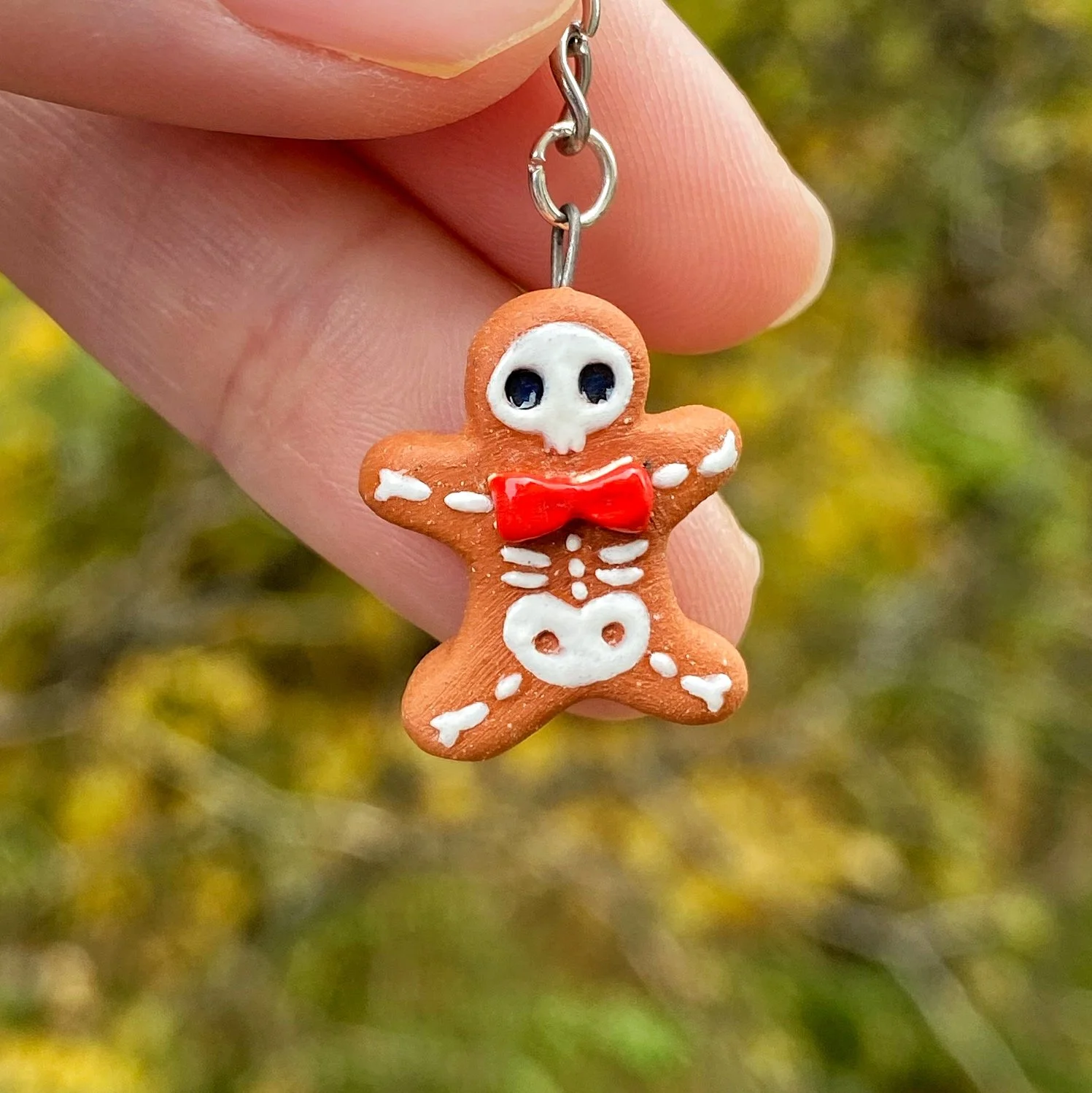 gingerbread_man_skeleteon_tea_strainer_1_1.jpg