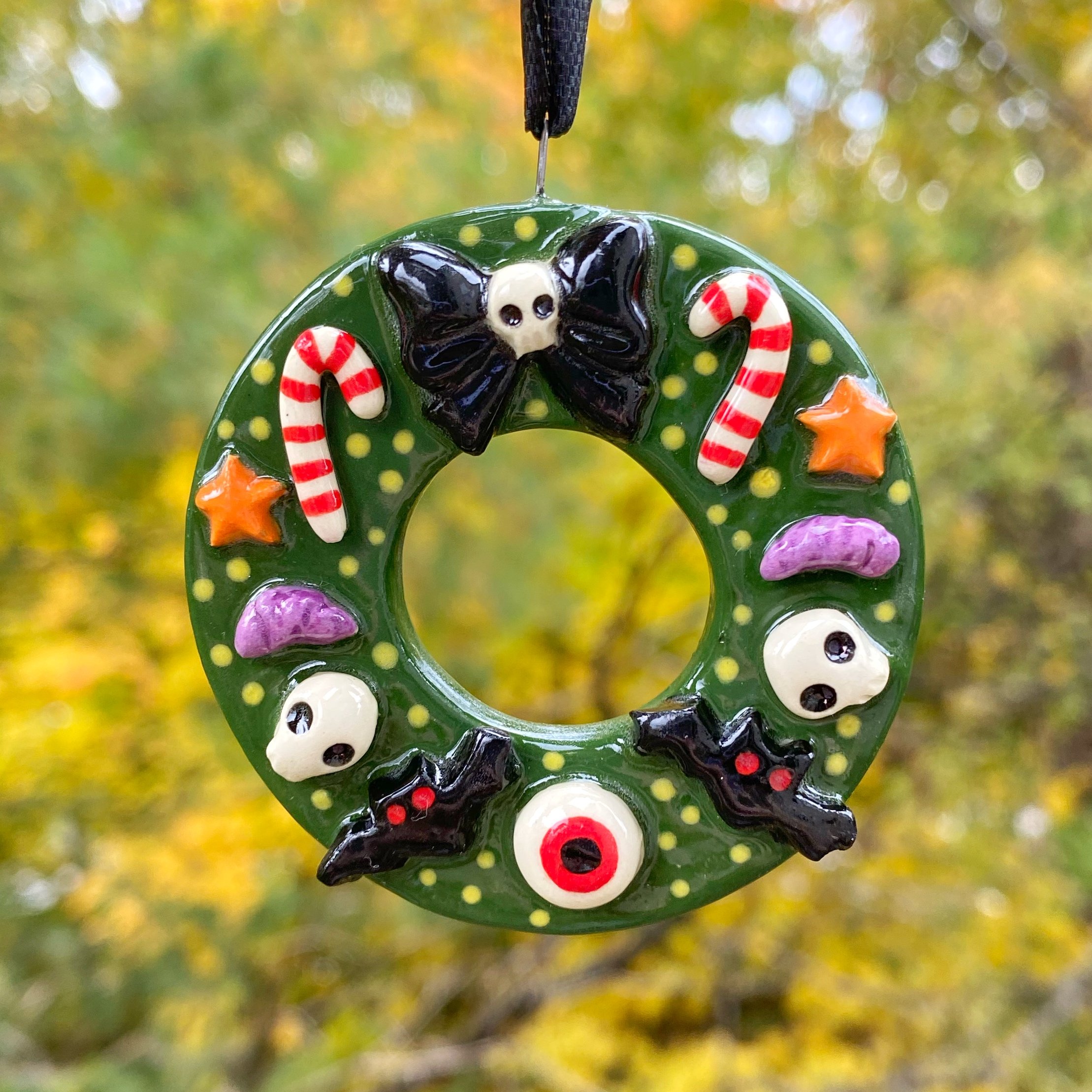 spooky_wreath_2.jpg