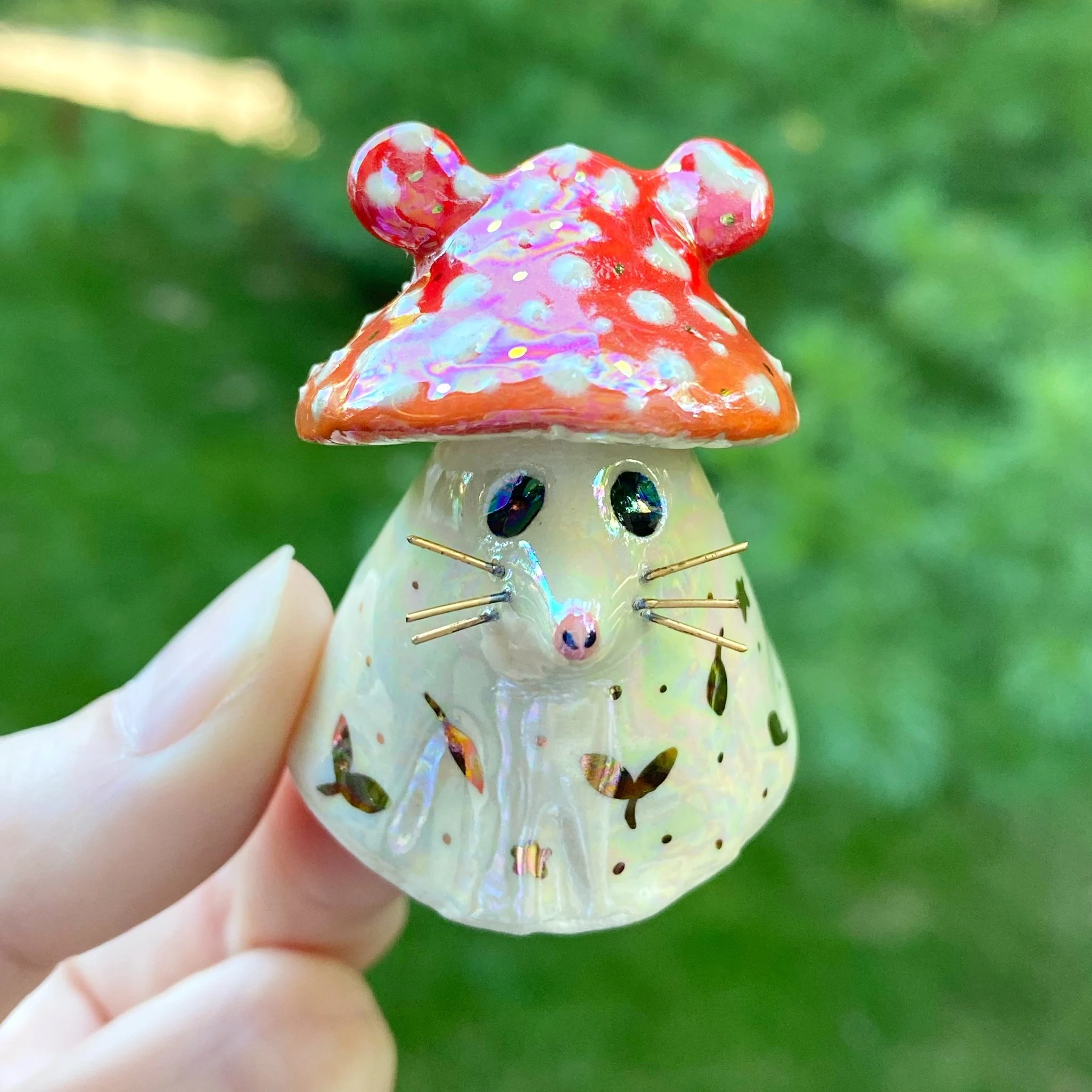 possum_ghost_mushroom_2.jpg