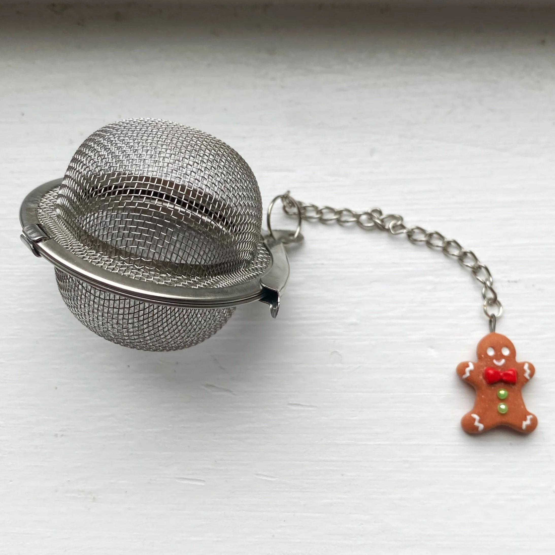 gingerbread_man_tea_strainer_2_2.jpg