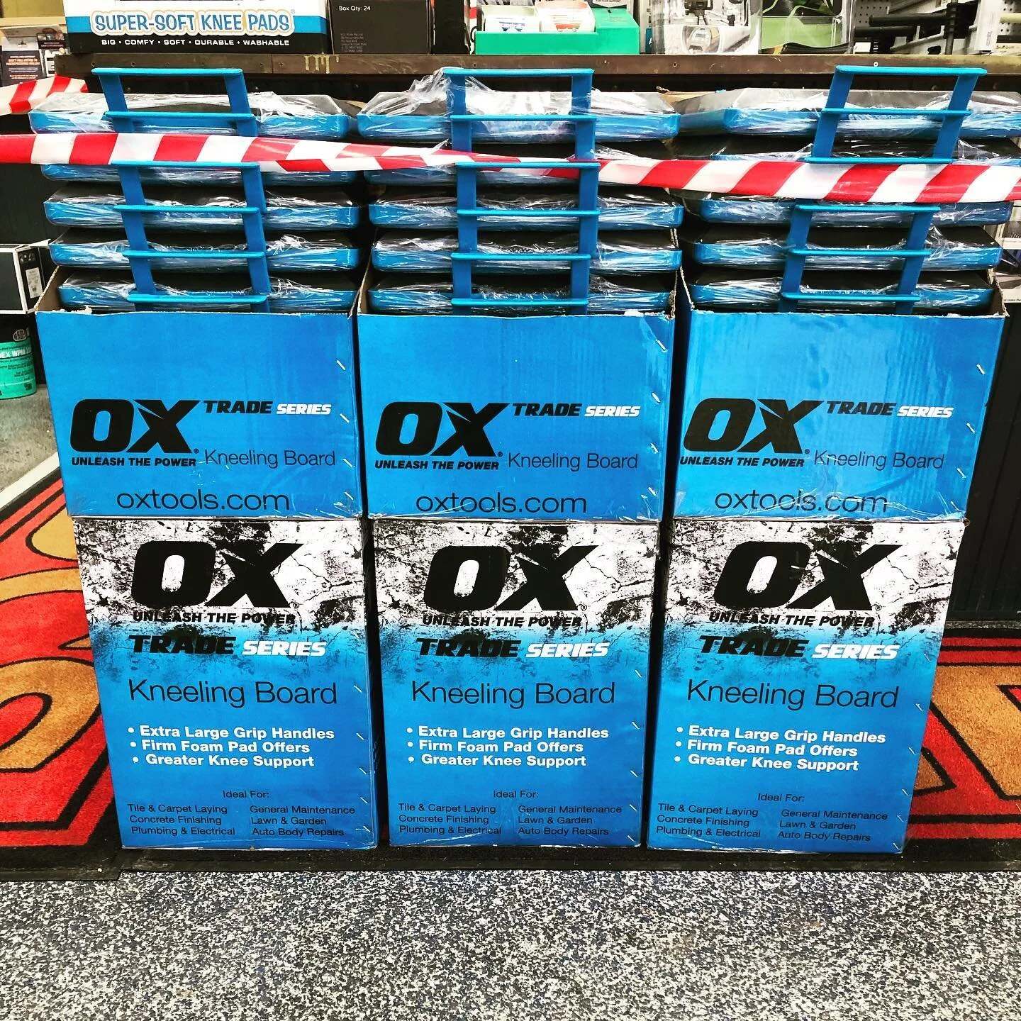 We have heaps of @oxtoolsau kneeboards, come grab a couple 😍

Have a good weekend everybody!
