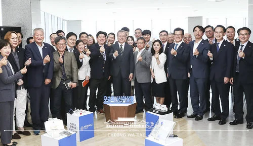 혁신신약살롱 오송 , 의견듣는 문 대통령