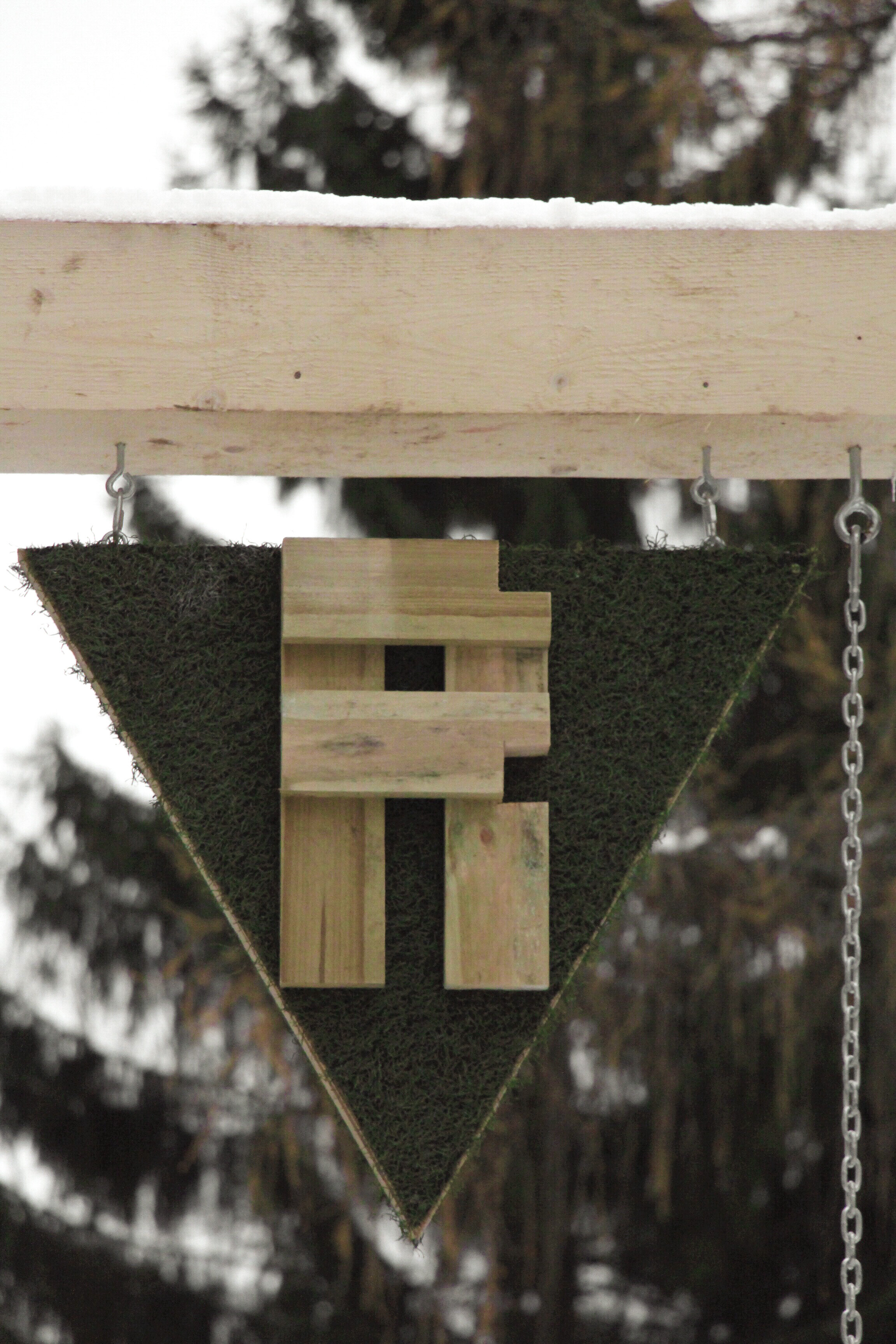 Pieturvieta: Rucka, swings Cēsis, NOMAD architects, arhitekti