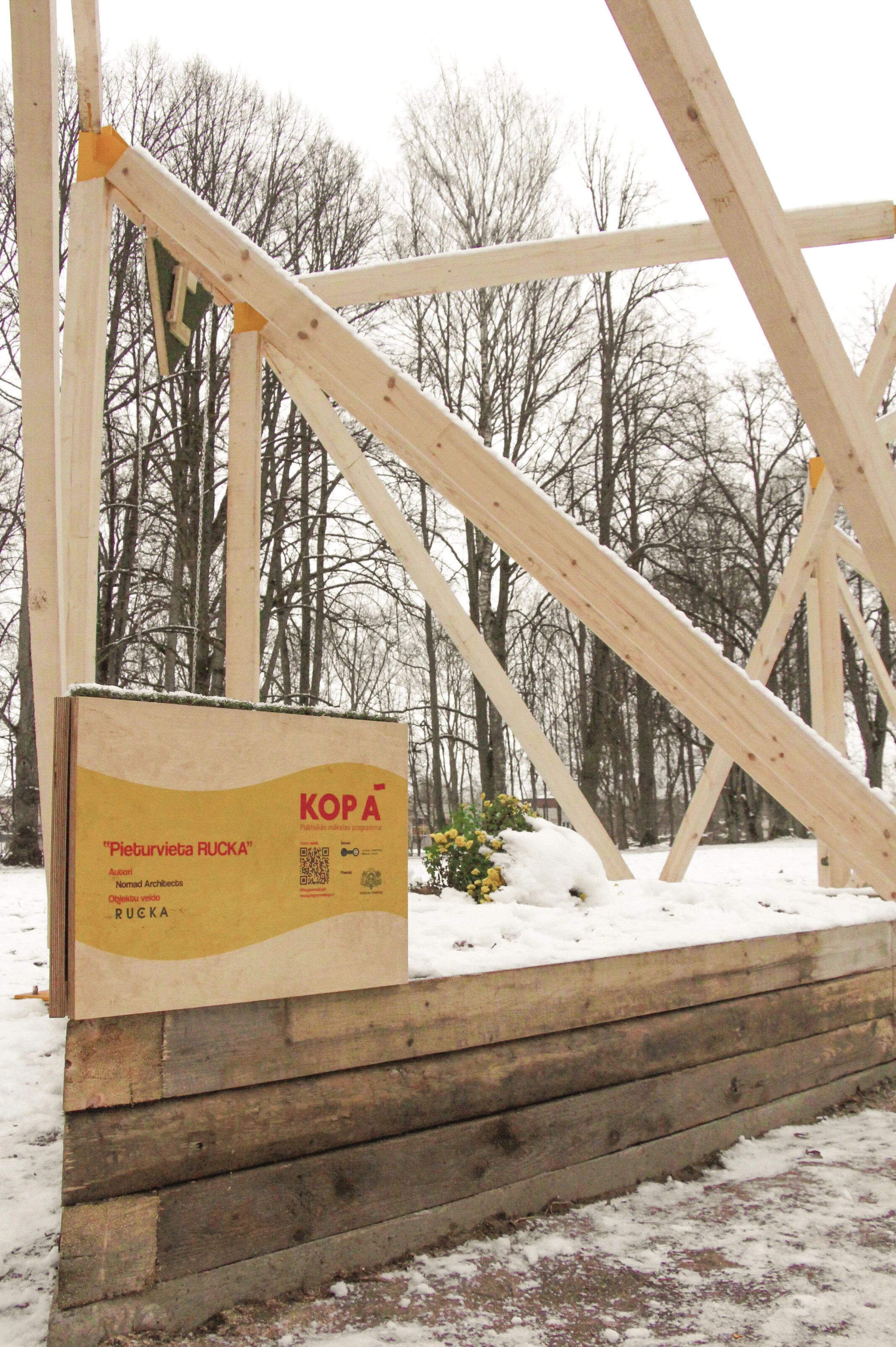 Pieturvieta: Rucka, swings Cēsis, NOMAD architects, arhitekti